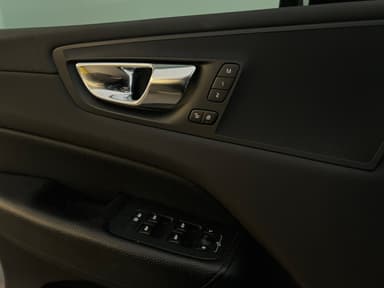 Volvo XC 60 T-8 MOMENTUM 2.0 (Híbrido)