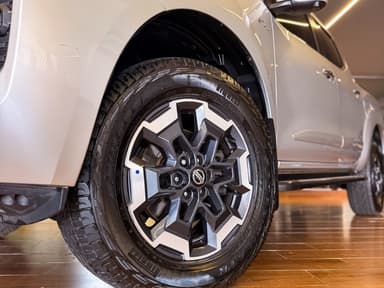 Nissan Frontier PLATI. CD  2.3 Bi-TB Dies.Aut.