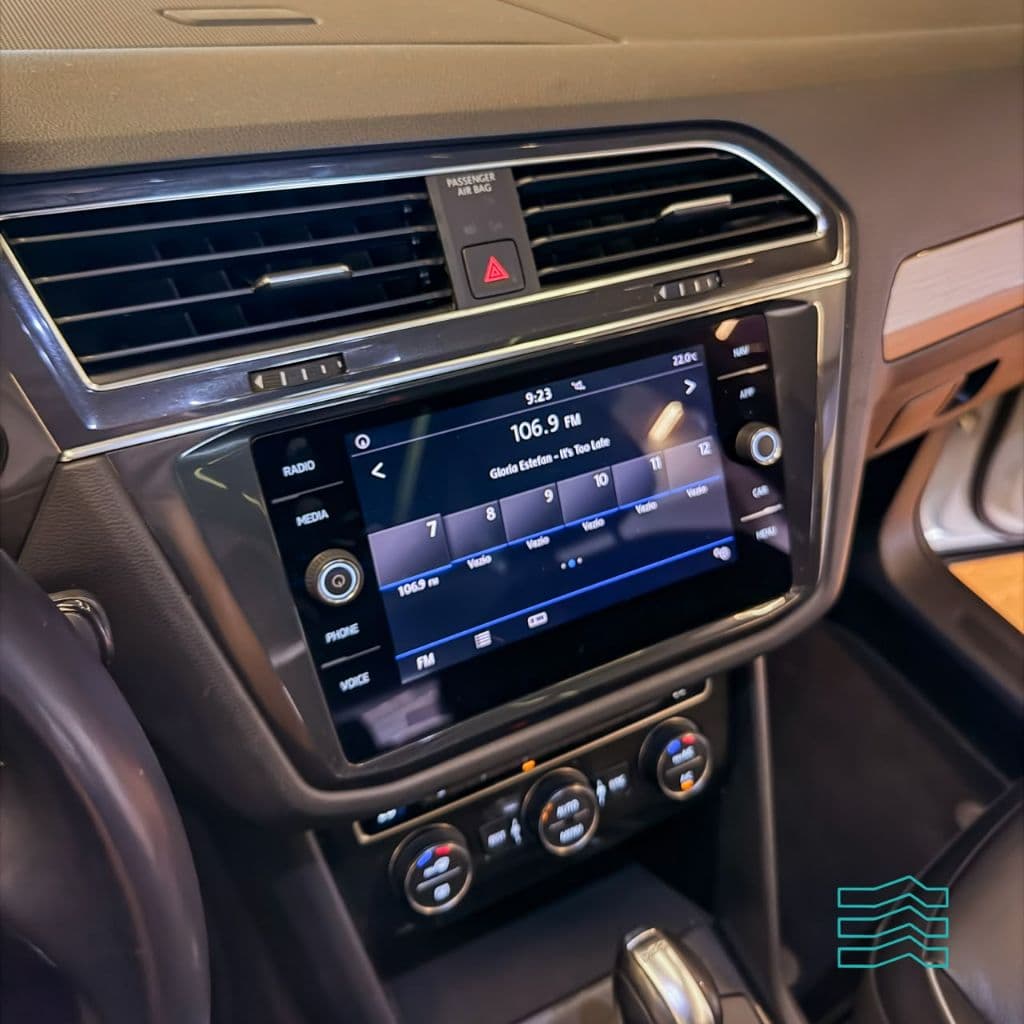 VW - VolksWagen TIGUAN Allspac Comf 250 TSI 1.4 Flex