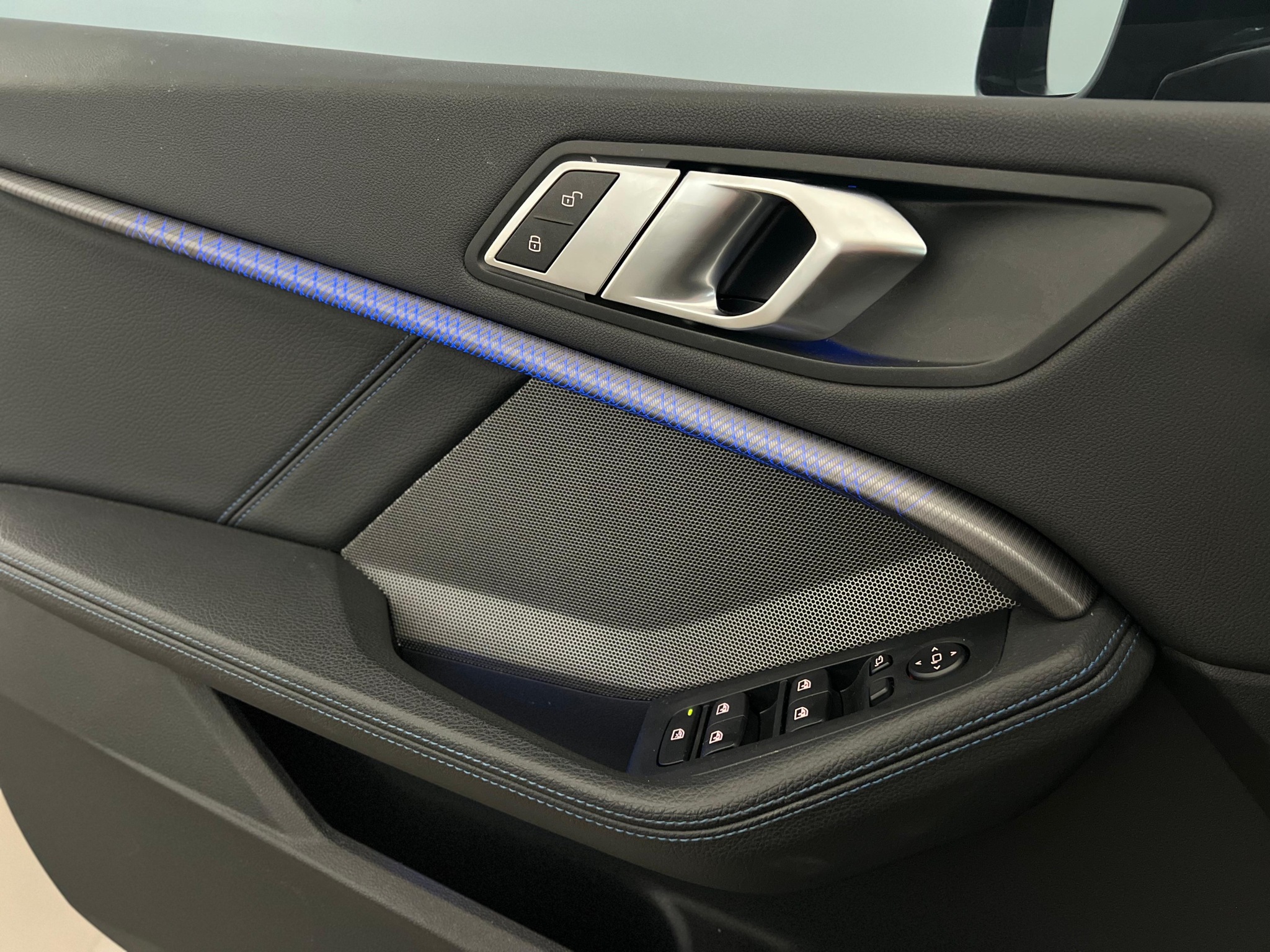 639-191fead5-8c80-43af-afe4-68508ecae1bb