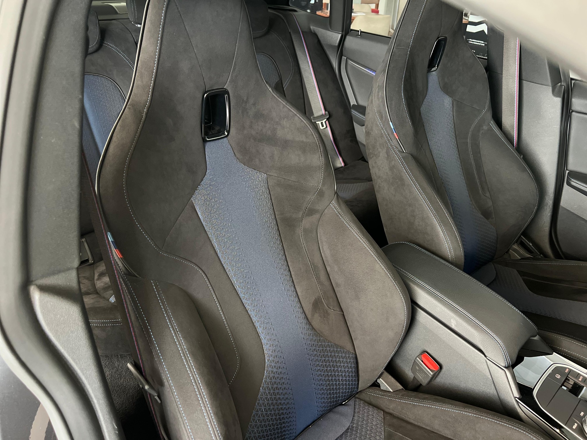 639-191fead5-8c80-43af-afe4-68508ecae1bb