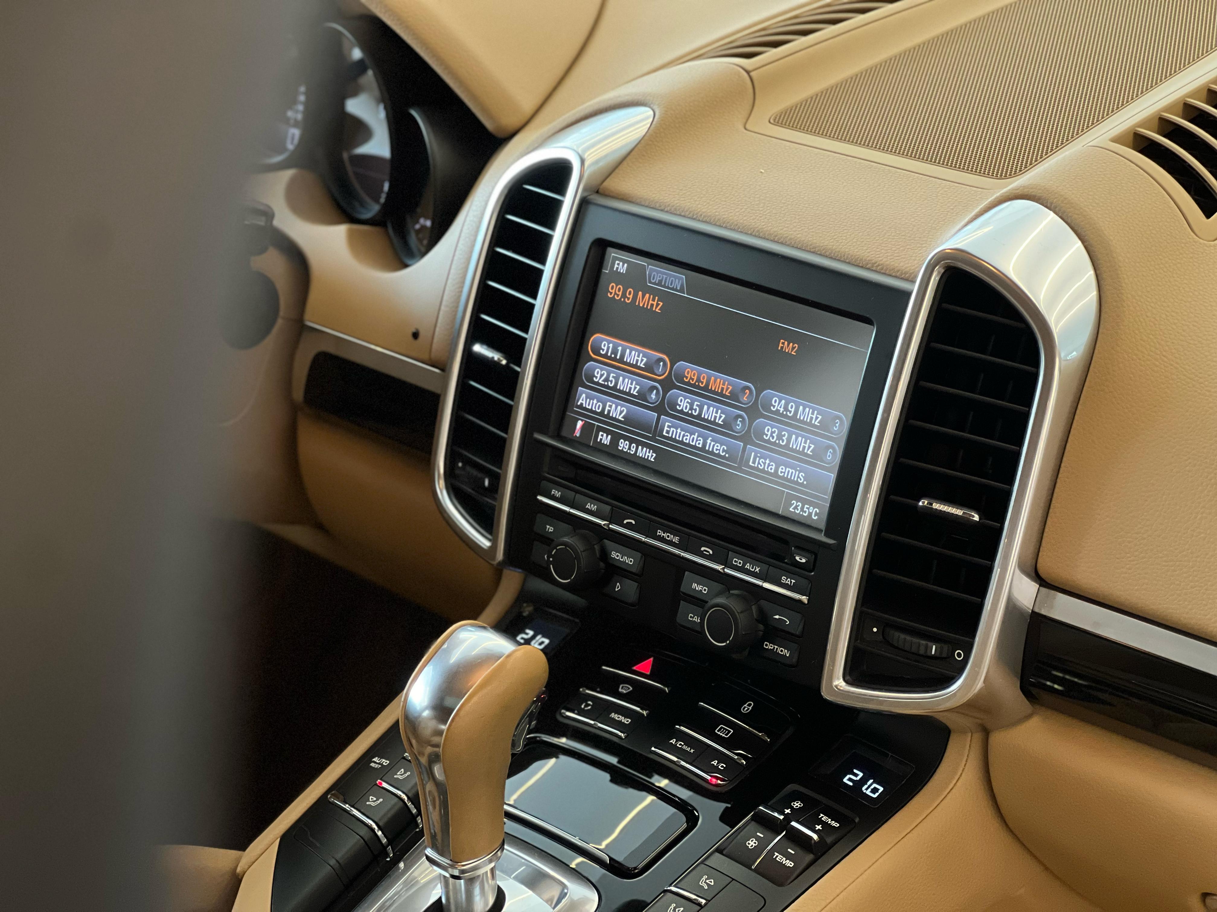 704-5030dc6f-8224-4a75-a19b-60b01974f6f5