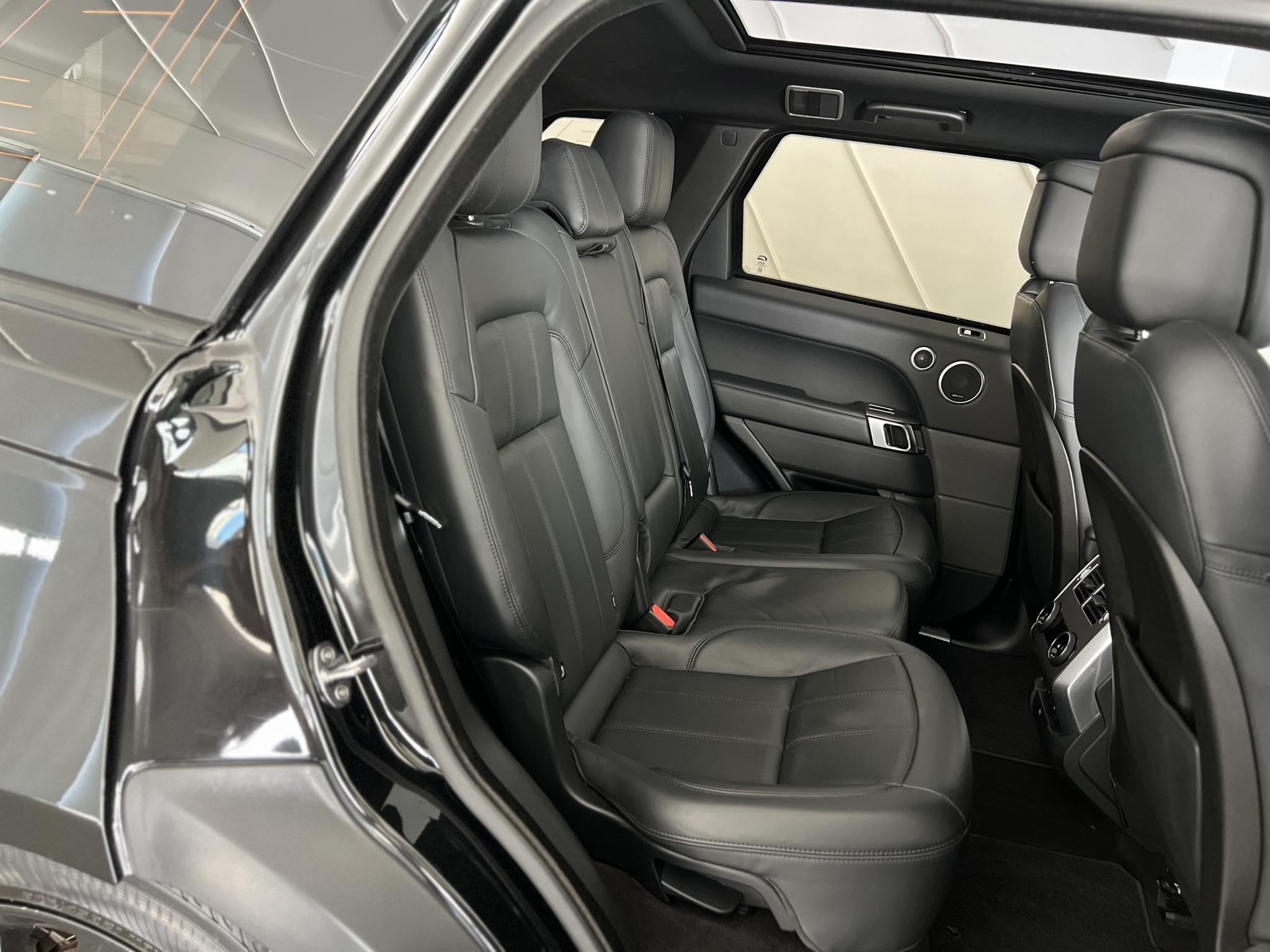 703-697dbbed-9032-4f23-bcdf-5a36b4993f67