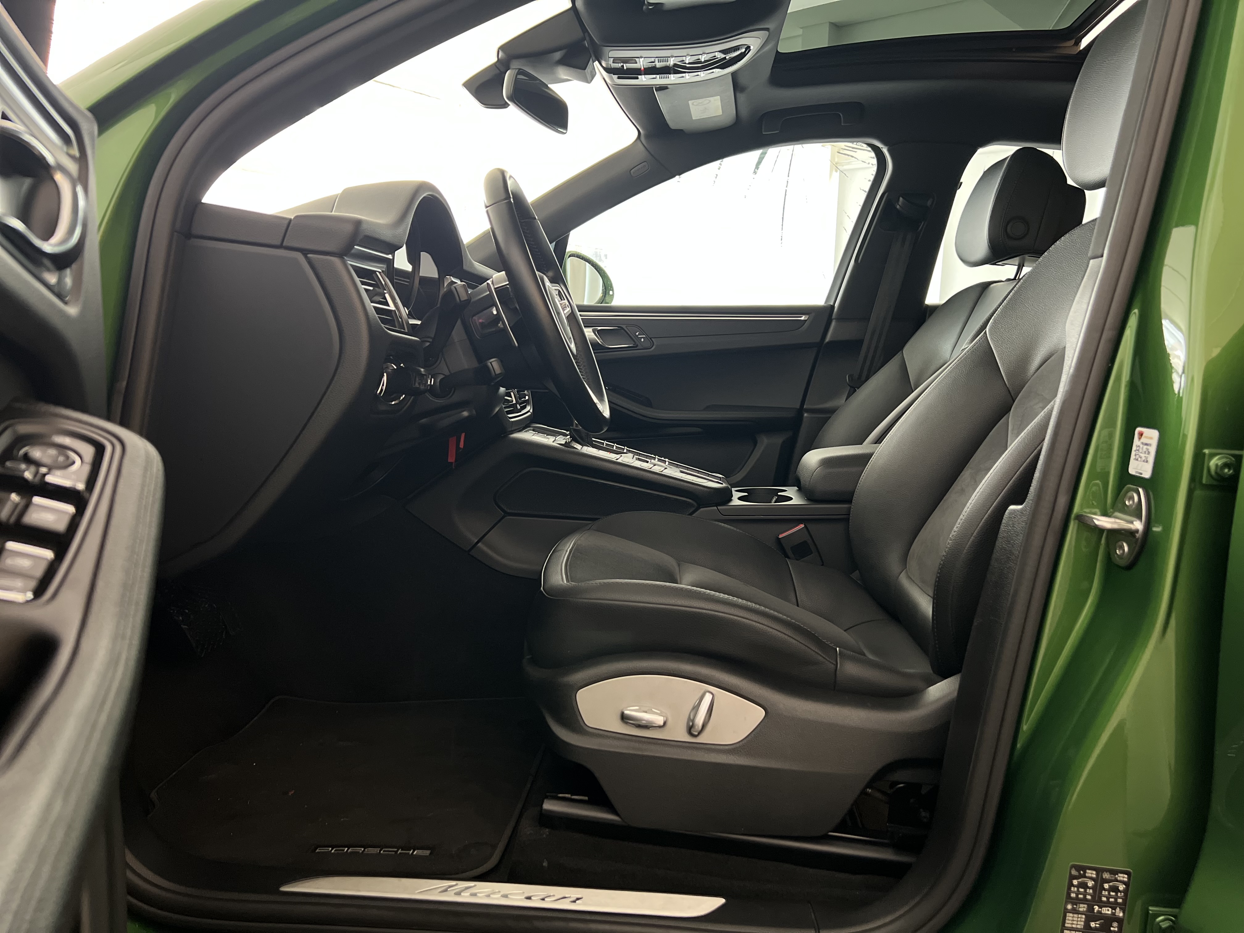 689-6fe6ea89-cf51-4013-bfc6-00ba1f33961e