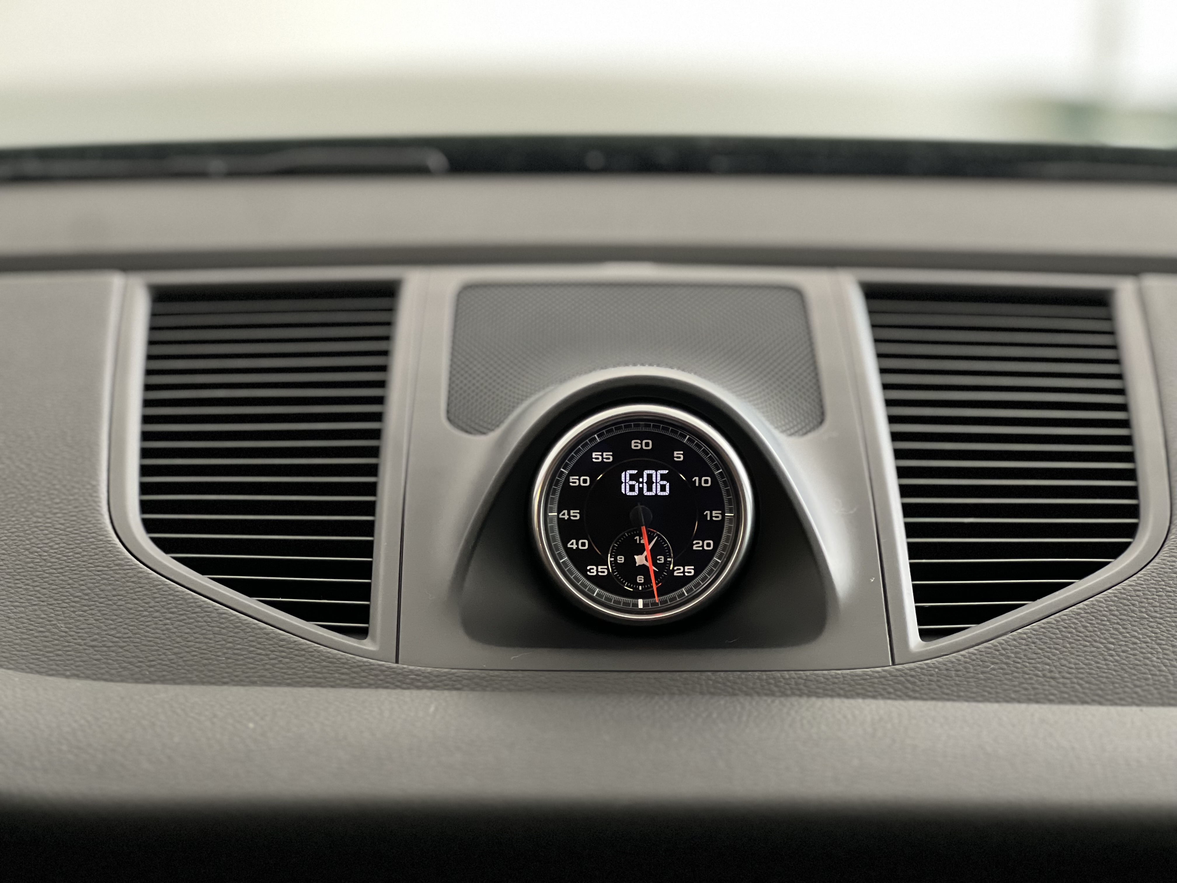 689-6fe6ea89-cf51-4013-bfc6-00ba1f33961e