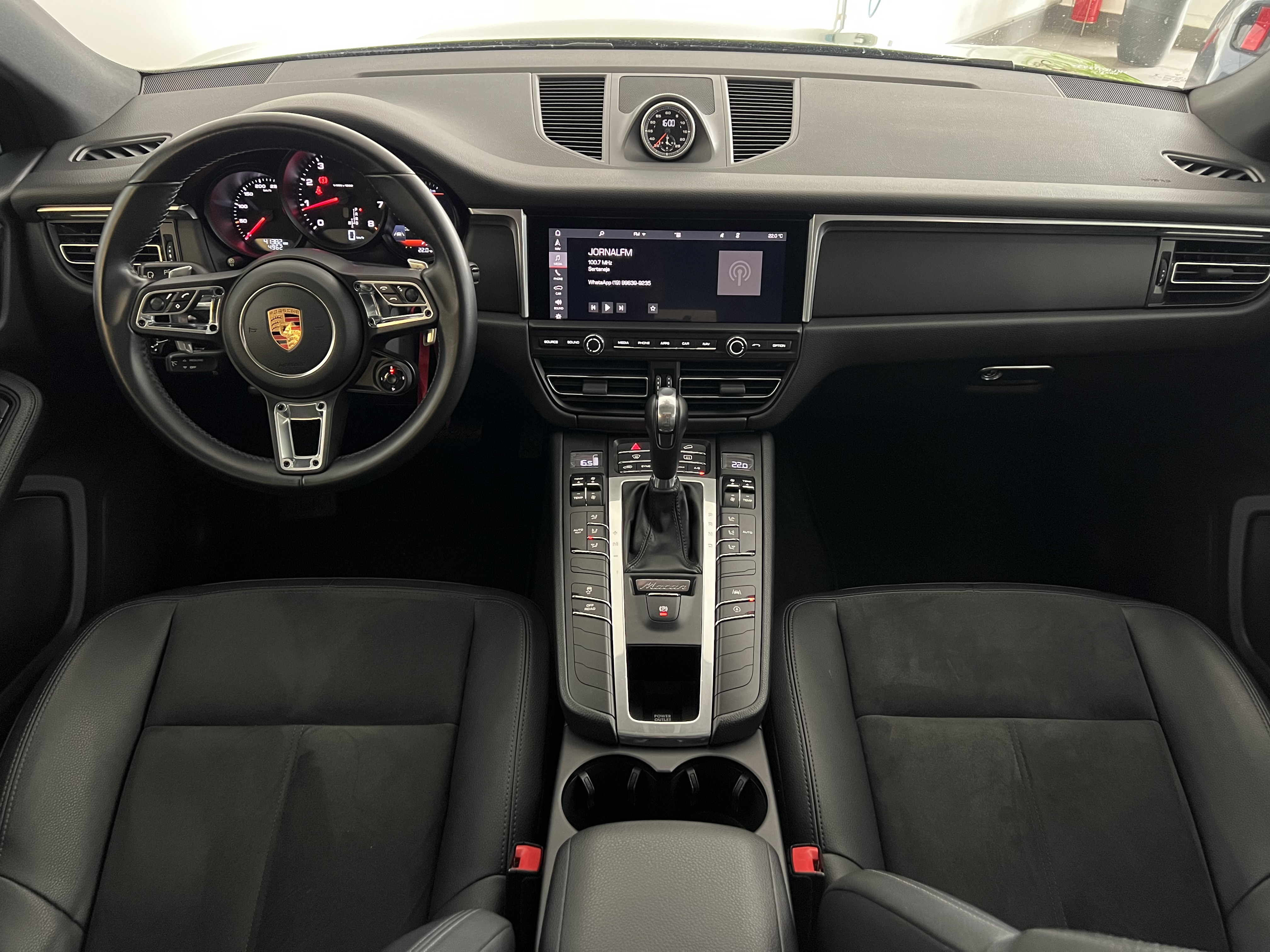 689-6fe6ea89-cf51-4013-bfc6-00ba1f33961e