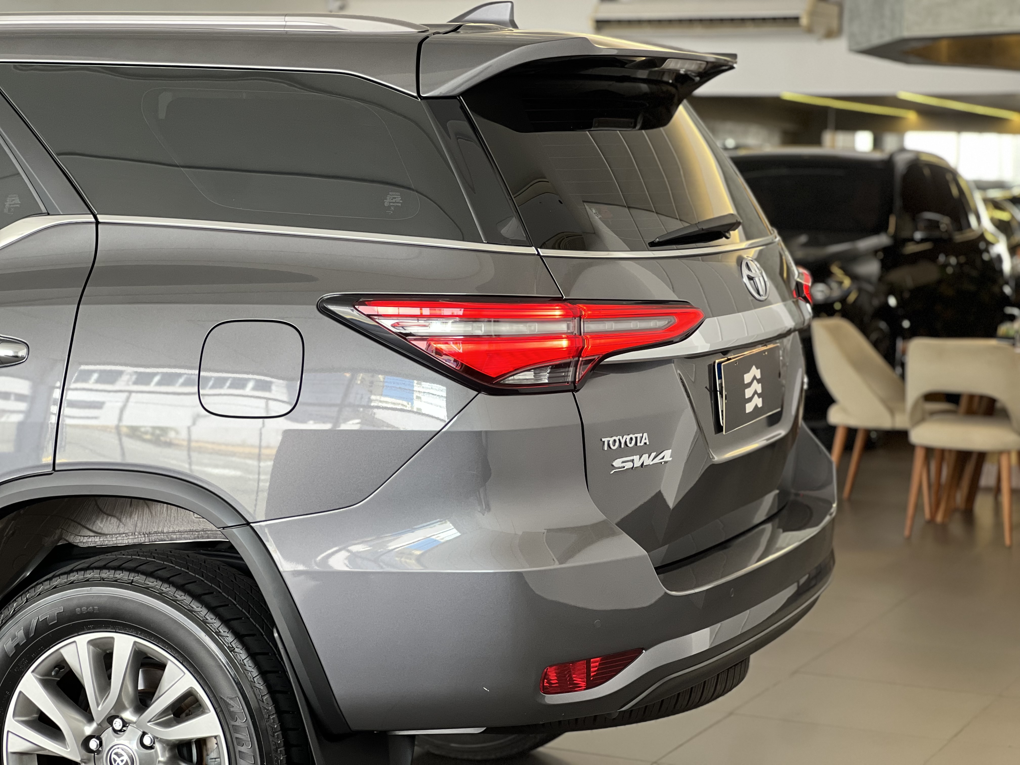 696-7c2ce612-b4df-4521-96f0-84fa32191204