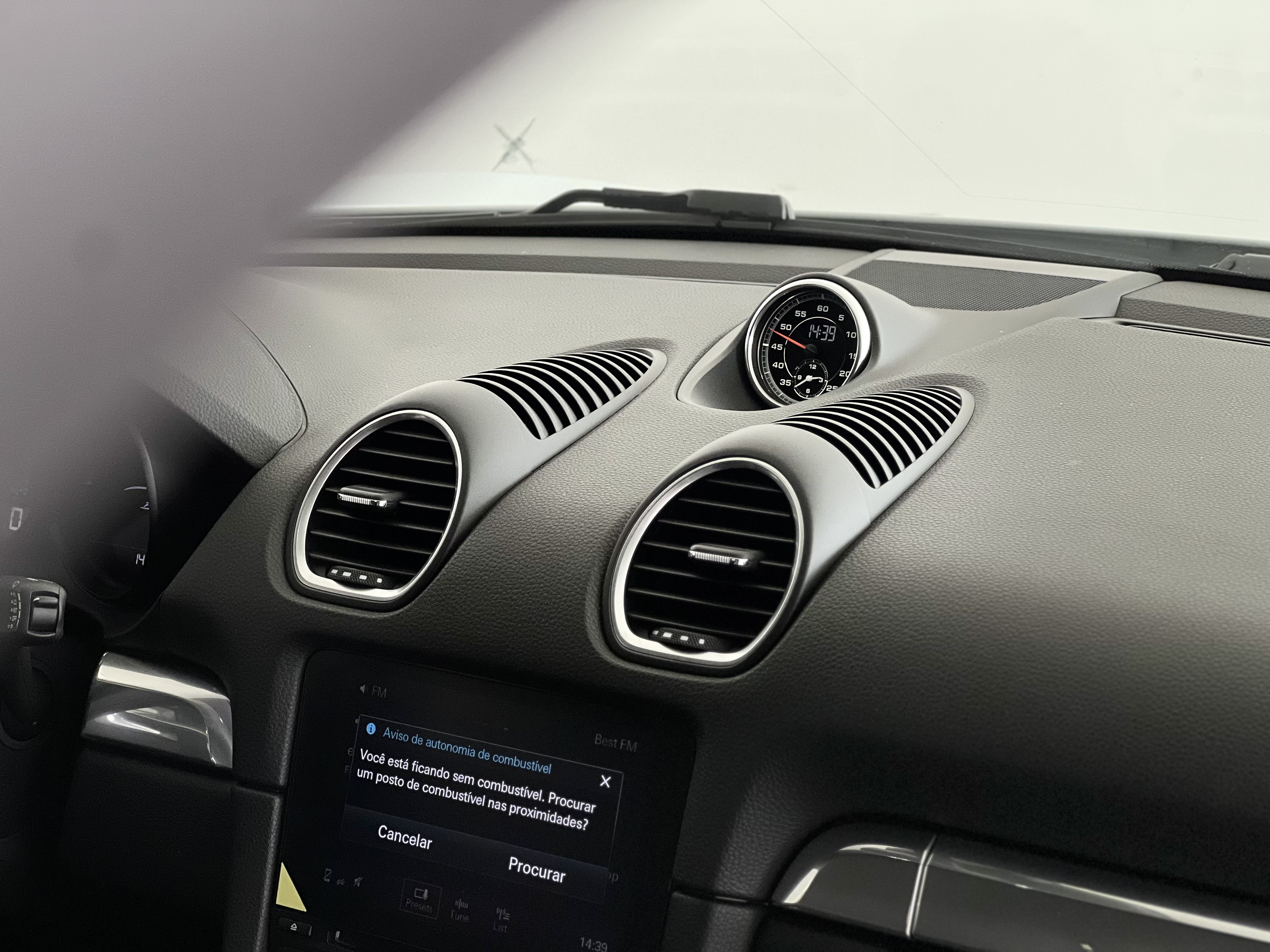 694-94d665bf-fde9-4375-bf26-6c8b3ba35634