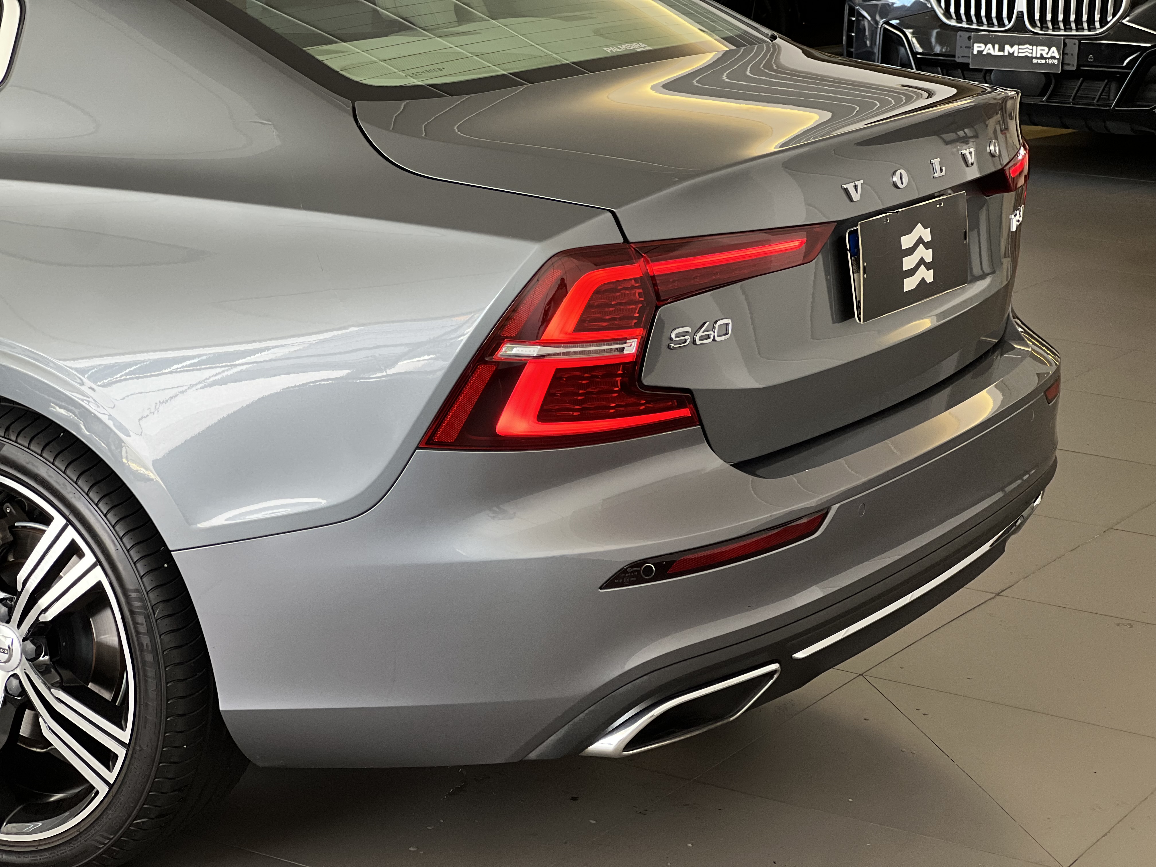 697-a0e72cef-b1cb-4705-8096-cd9799245a5e