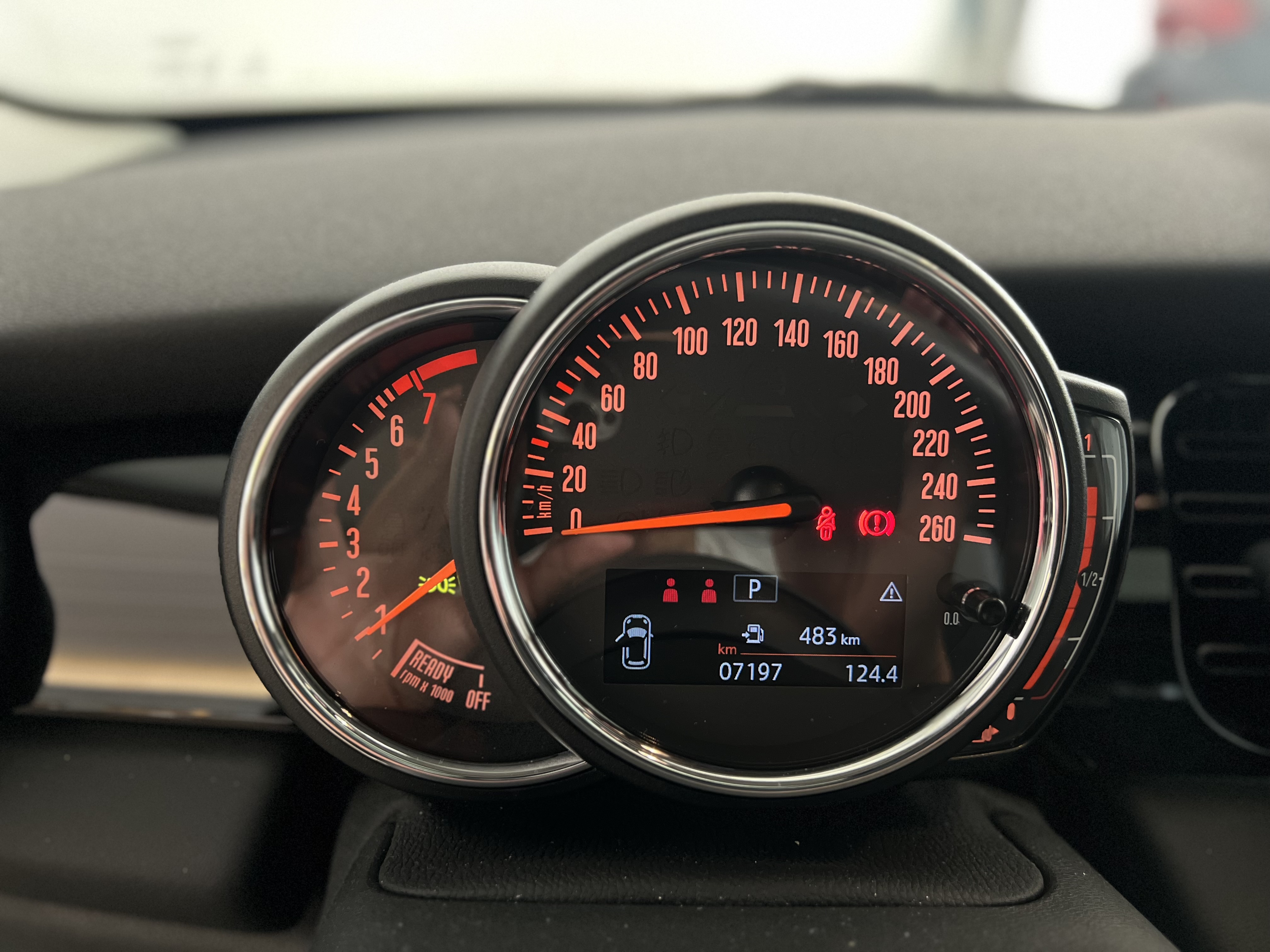 641-a66e37af-2838-4665-bab8-2e78a29d2b9e