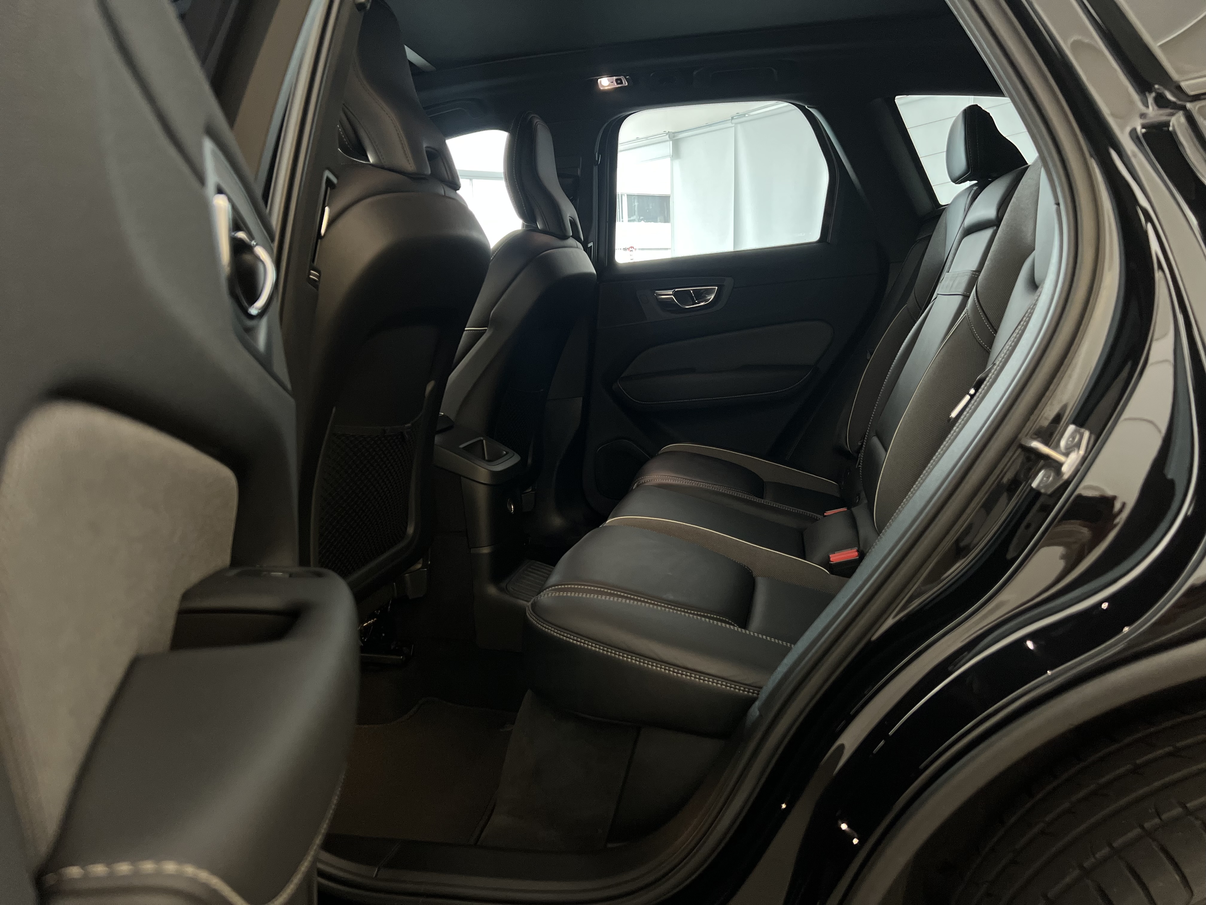 647-113a46d4-f0ce-458c-b6d8-13ff9c3bf20c