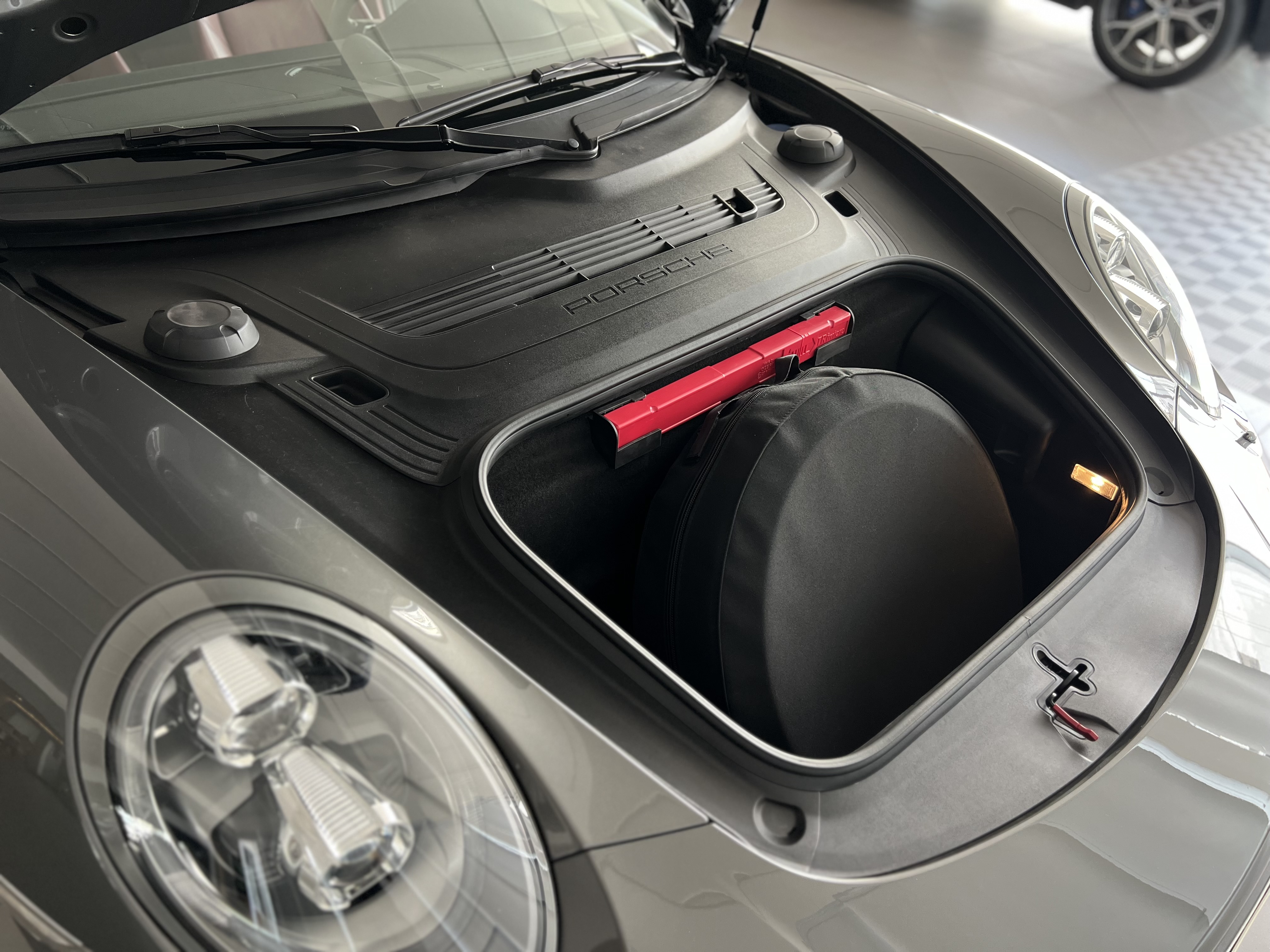 598-1813cb34-ecca-4012-b997-45752c365544