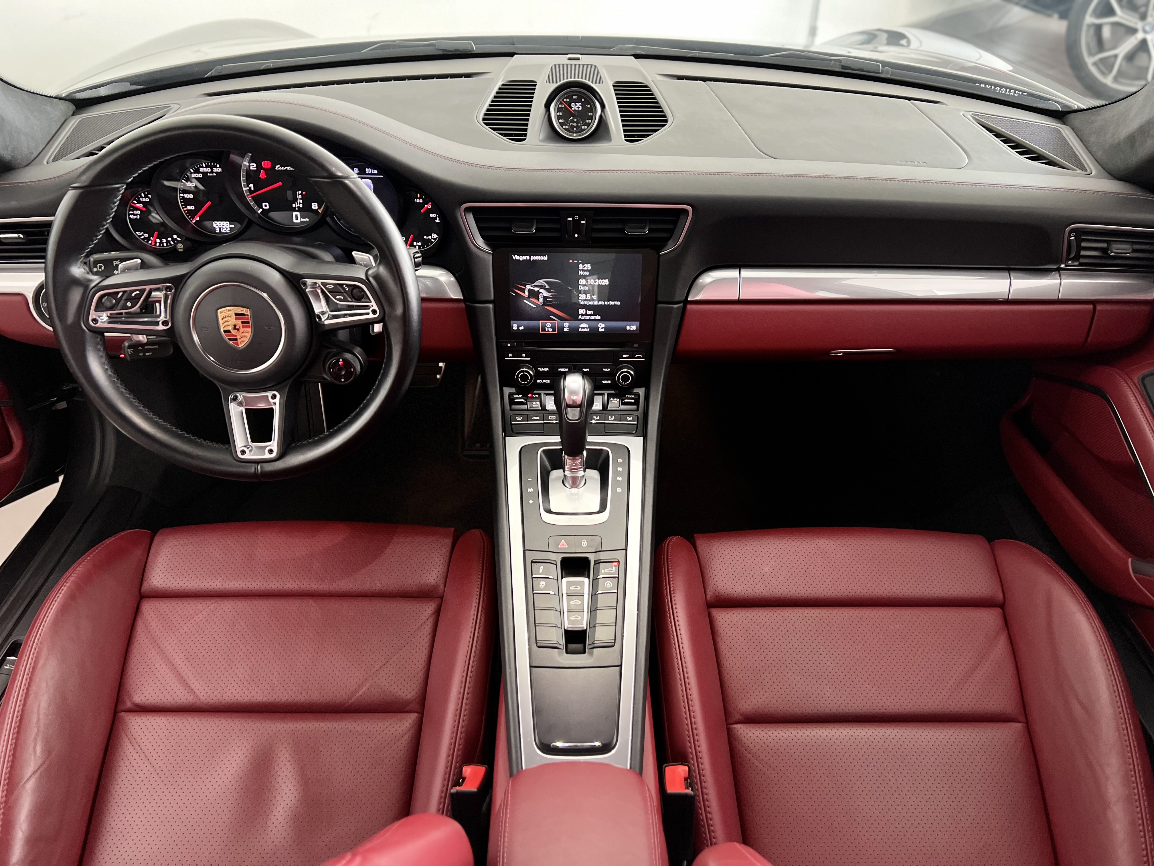 598-1813cb34-ecca-4012-b997-45752c365544