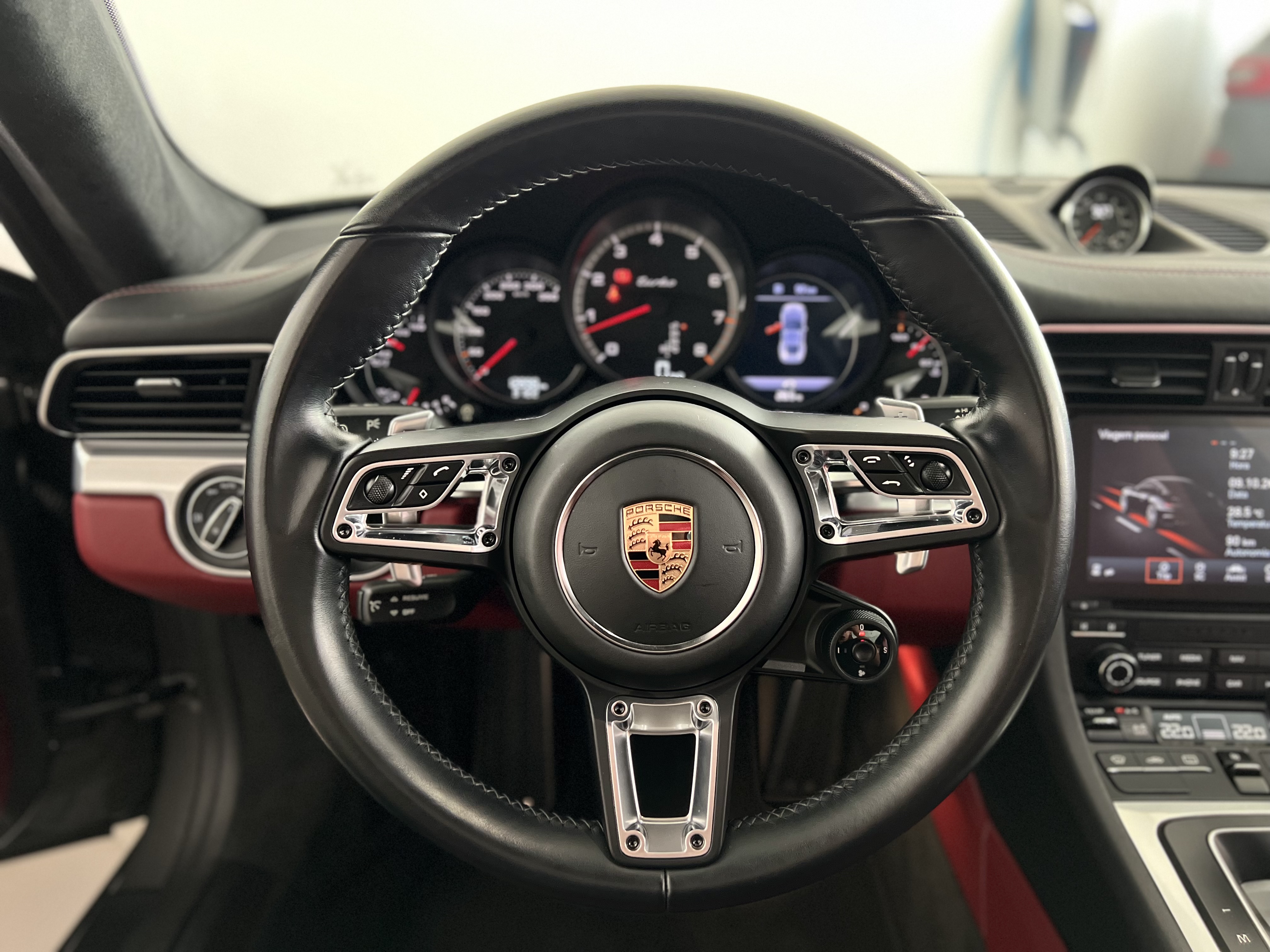 598-1813cb34-ecca-4012-b997-45752c365544