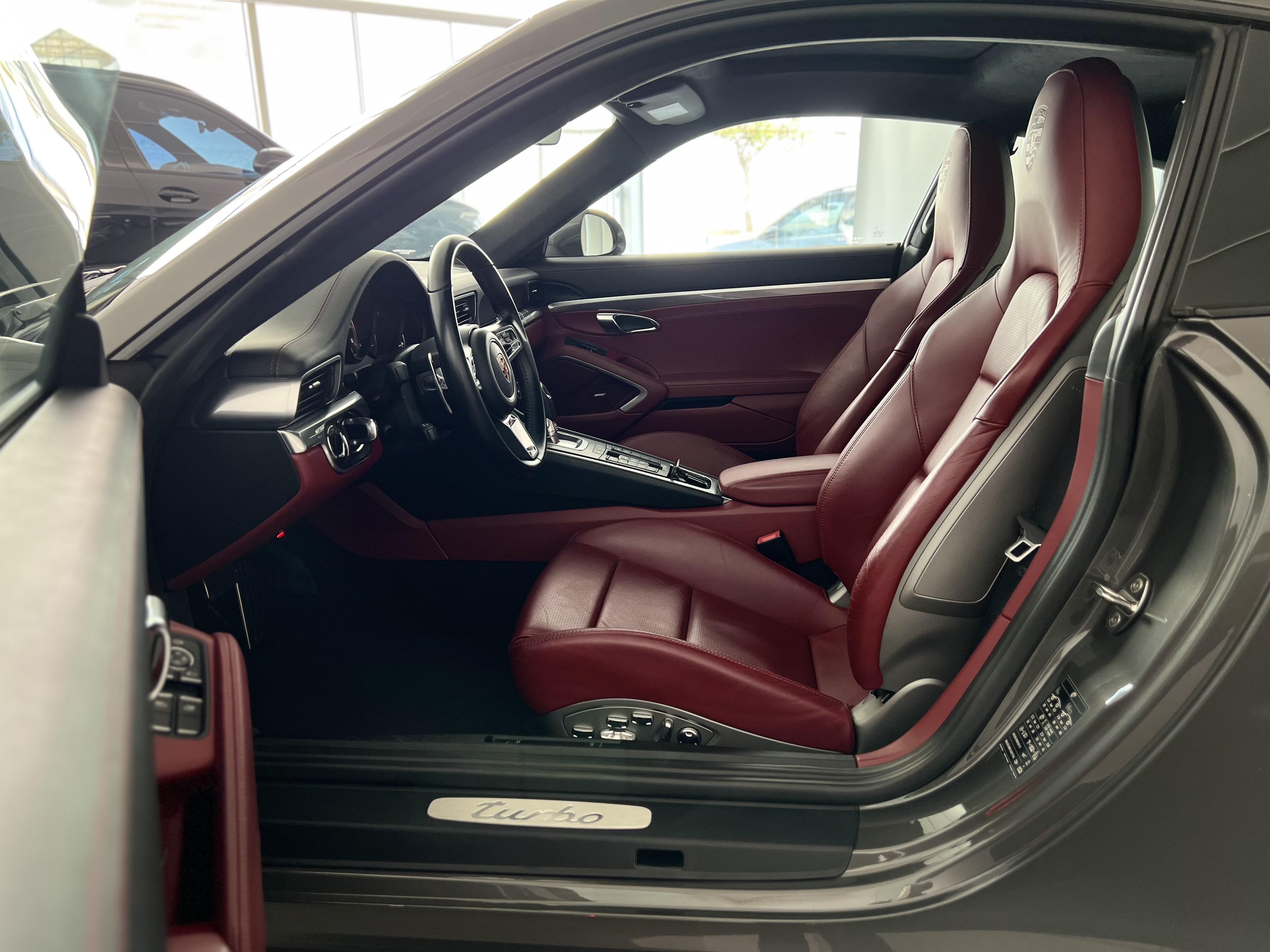 598-1813cb34-ecca-4012-b997-45752c365544