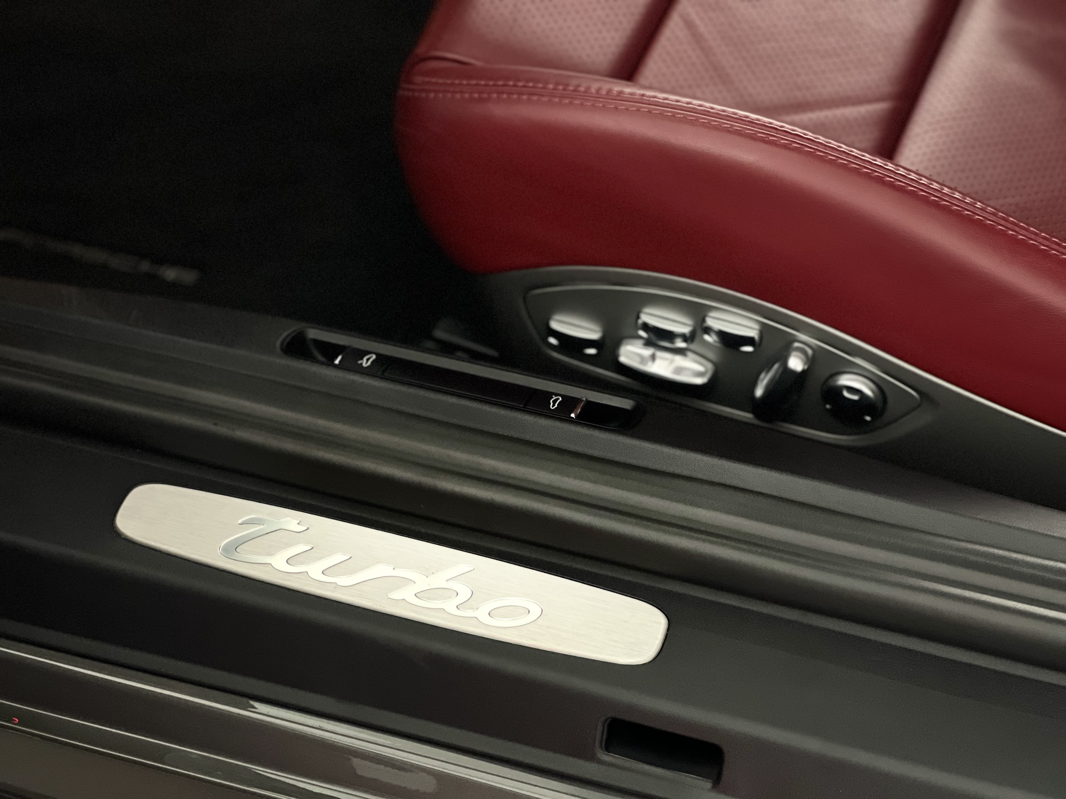 598-1813cb34-ecca-4012-b997-45752c365544