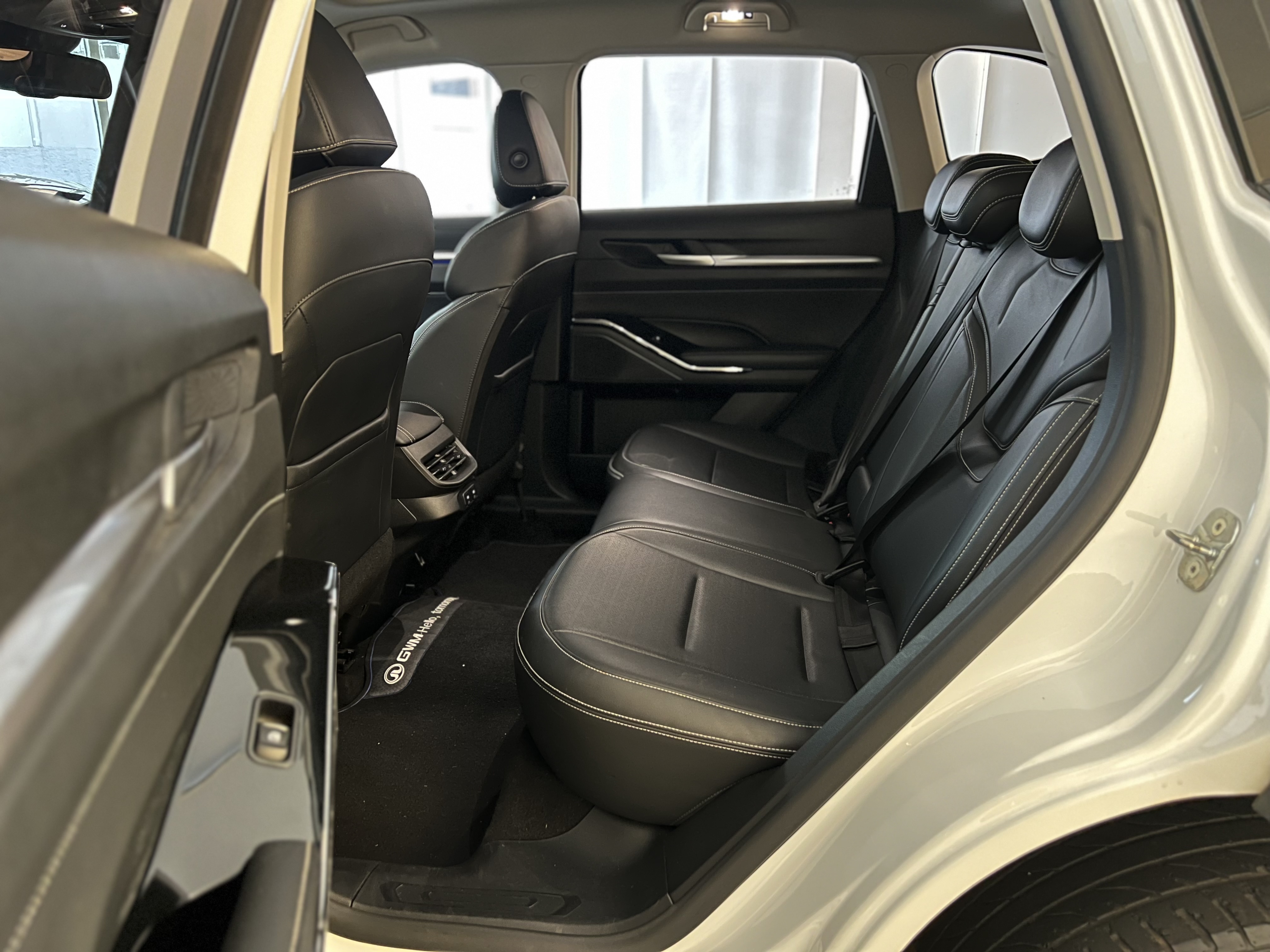 702-1e8f9a45-8f0f-4eaa-8793-877bf2b73243