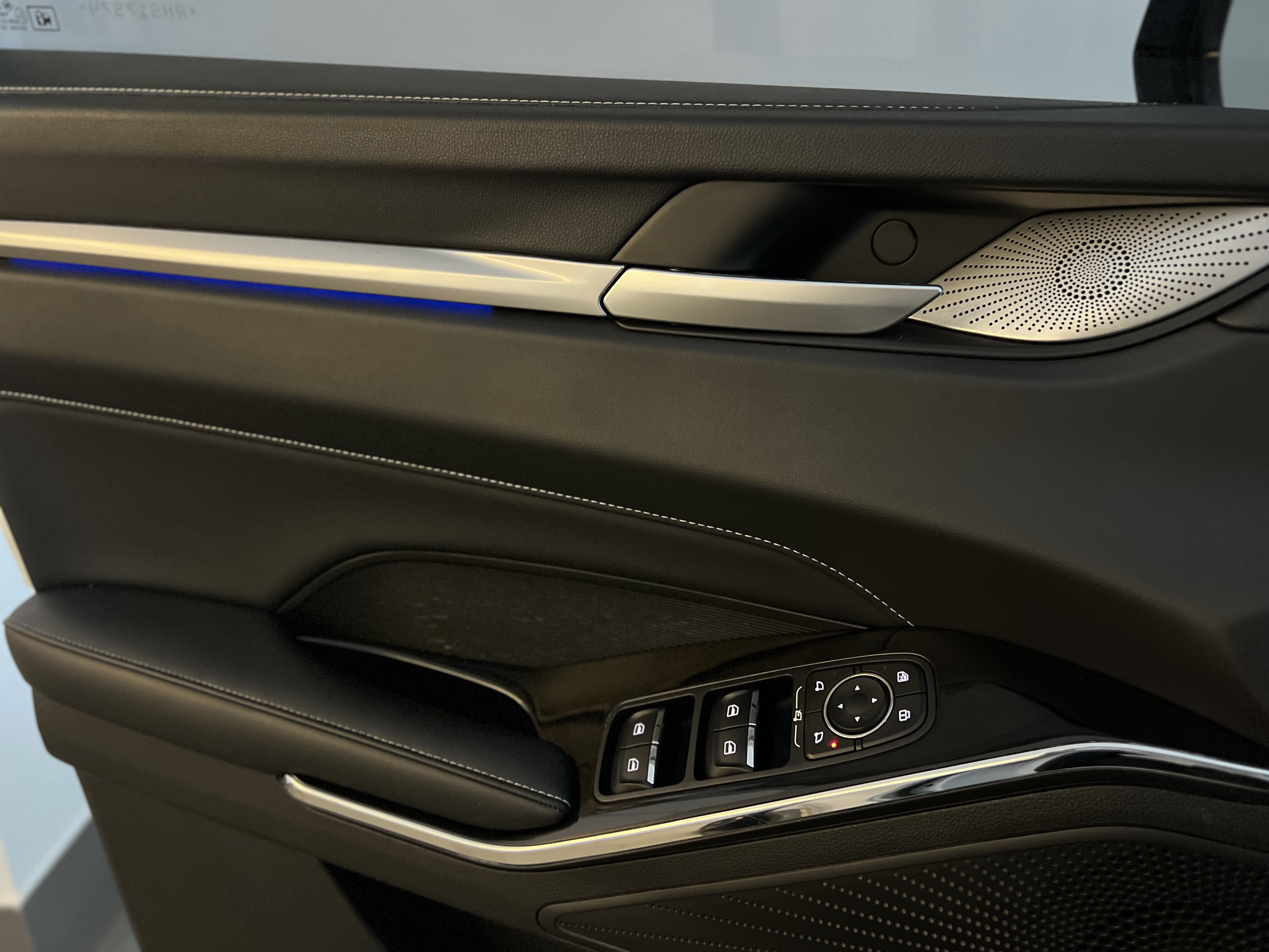 702-1e8f9a45-8f0f-4eaa-8793-877bf2b73243