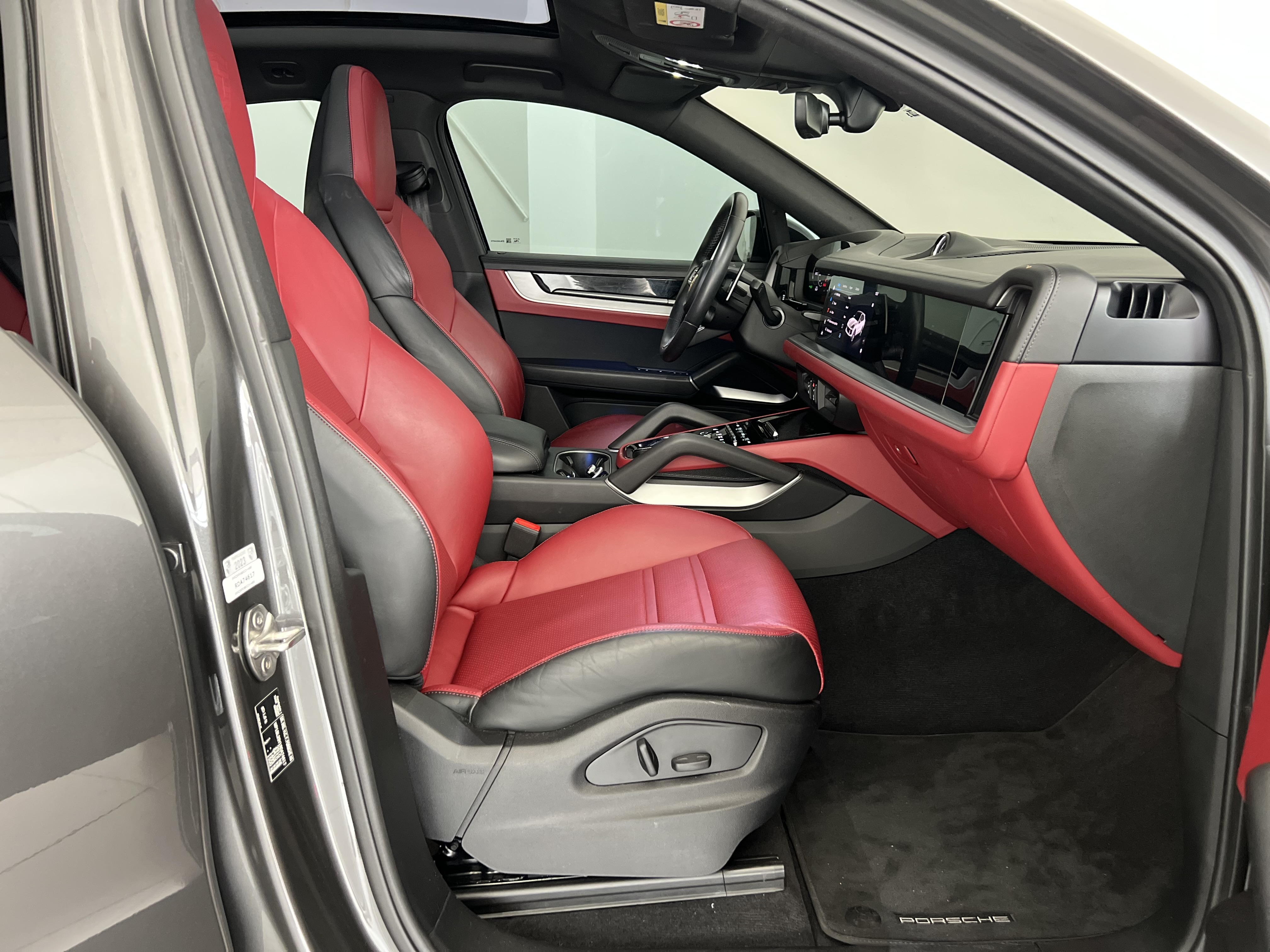 698-244575e4-cb54-4d7e-b324-6015add834d3