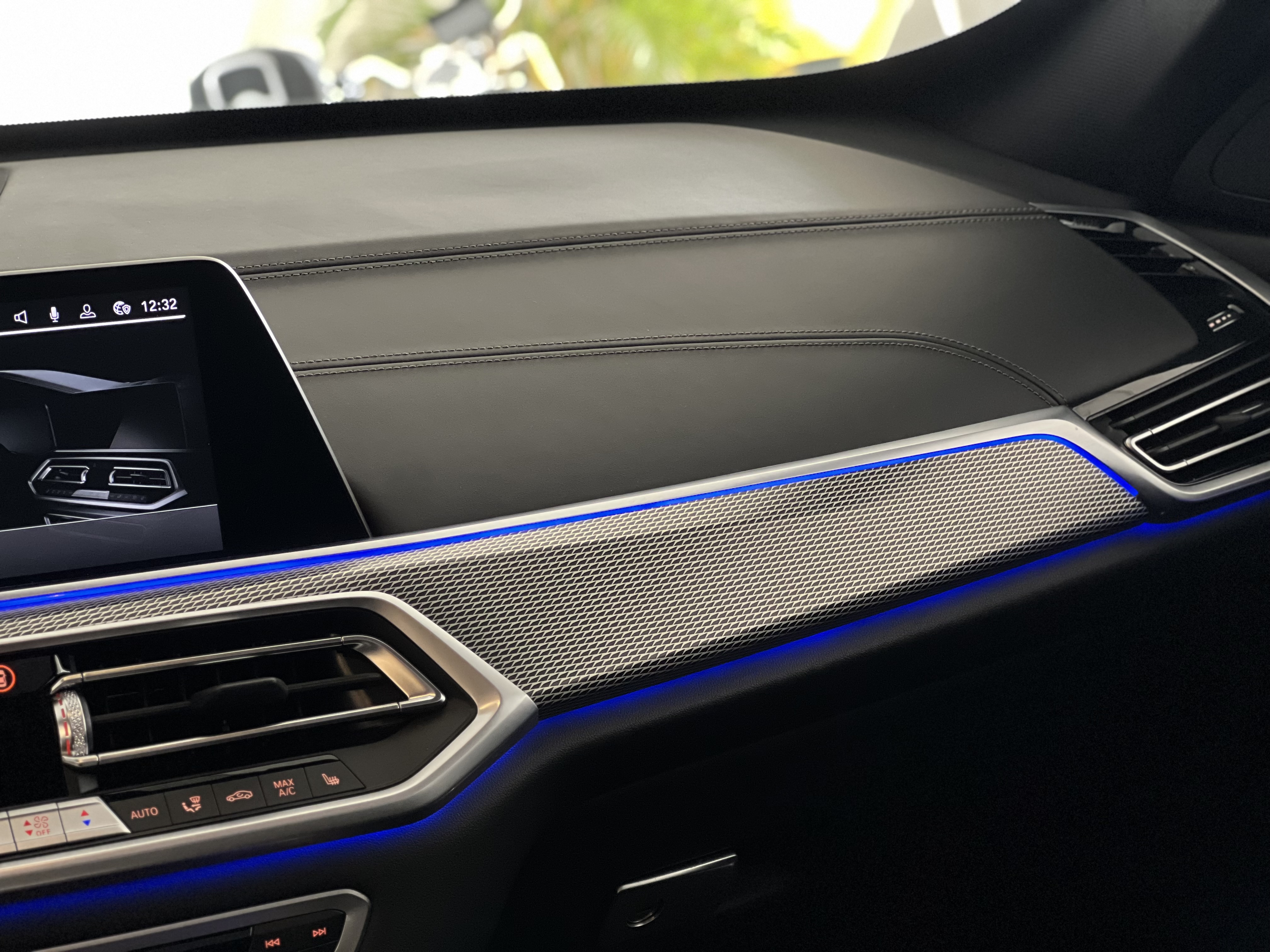 672-30a024a2-d114-470b-8d1a-8795a4647c12