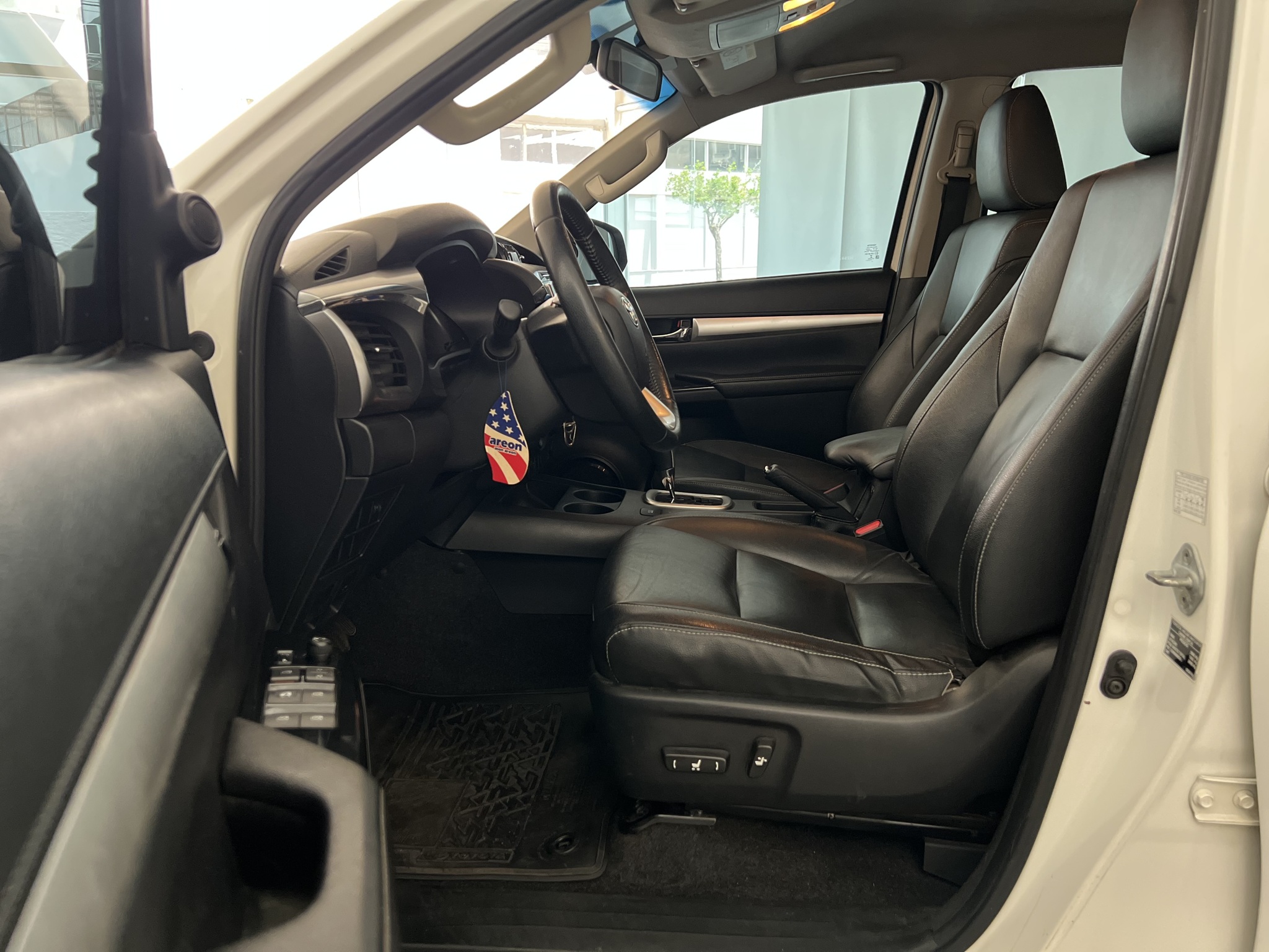 677-38e31548-fb6d-4c0c-8f7c-1482f36d1e2d