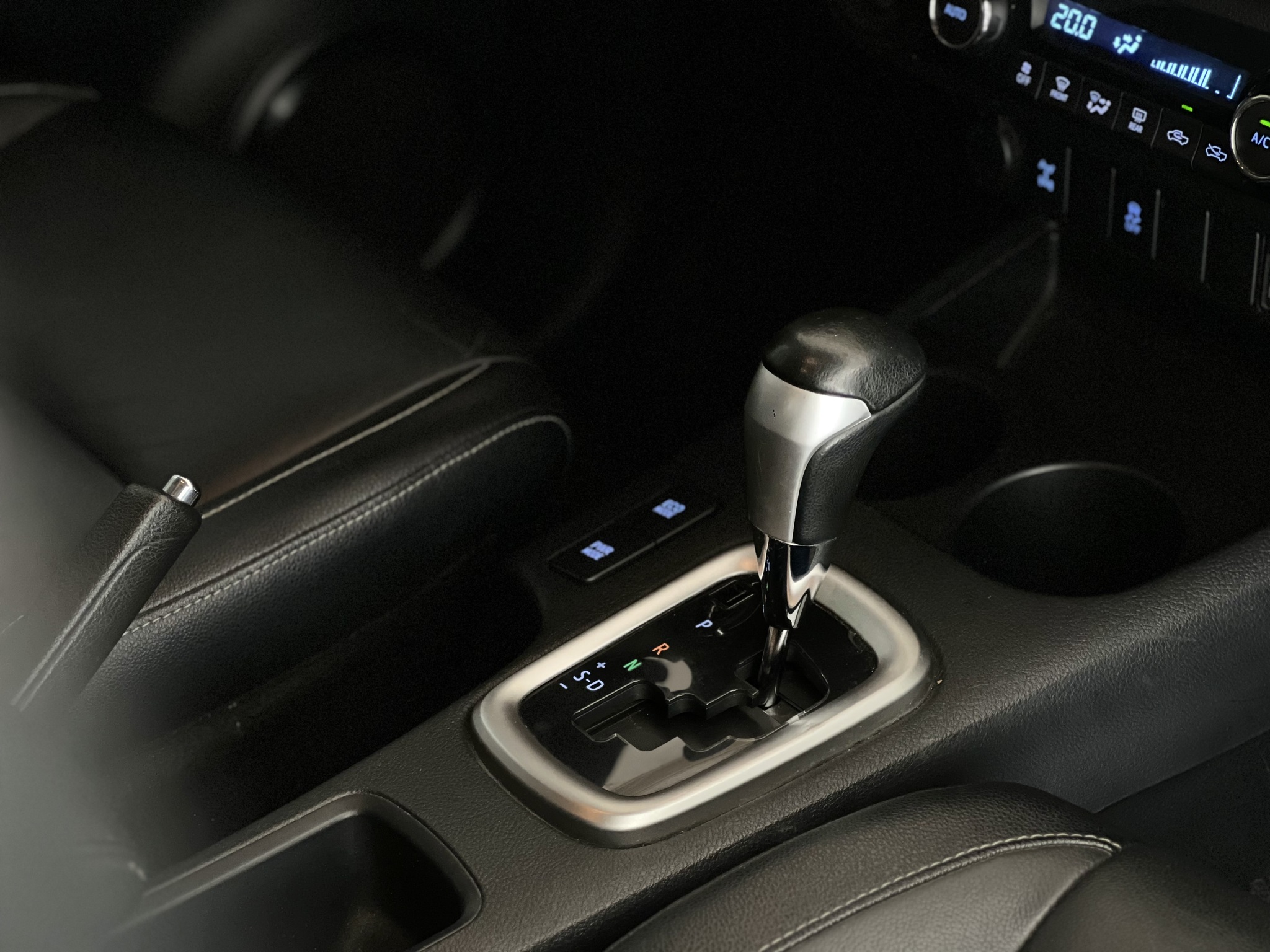 677-38e31548-fb6d-4c0c-8f7c-1482f36d1e2d