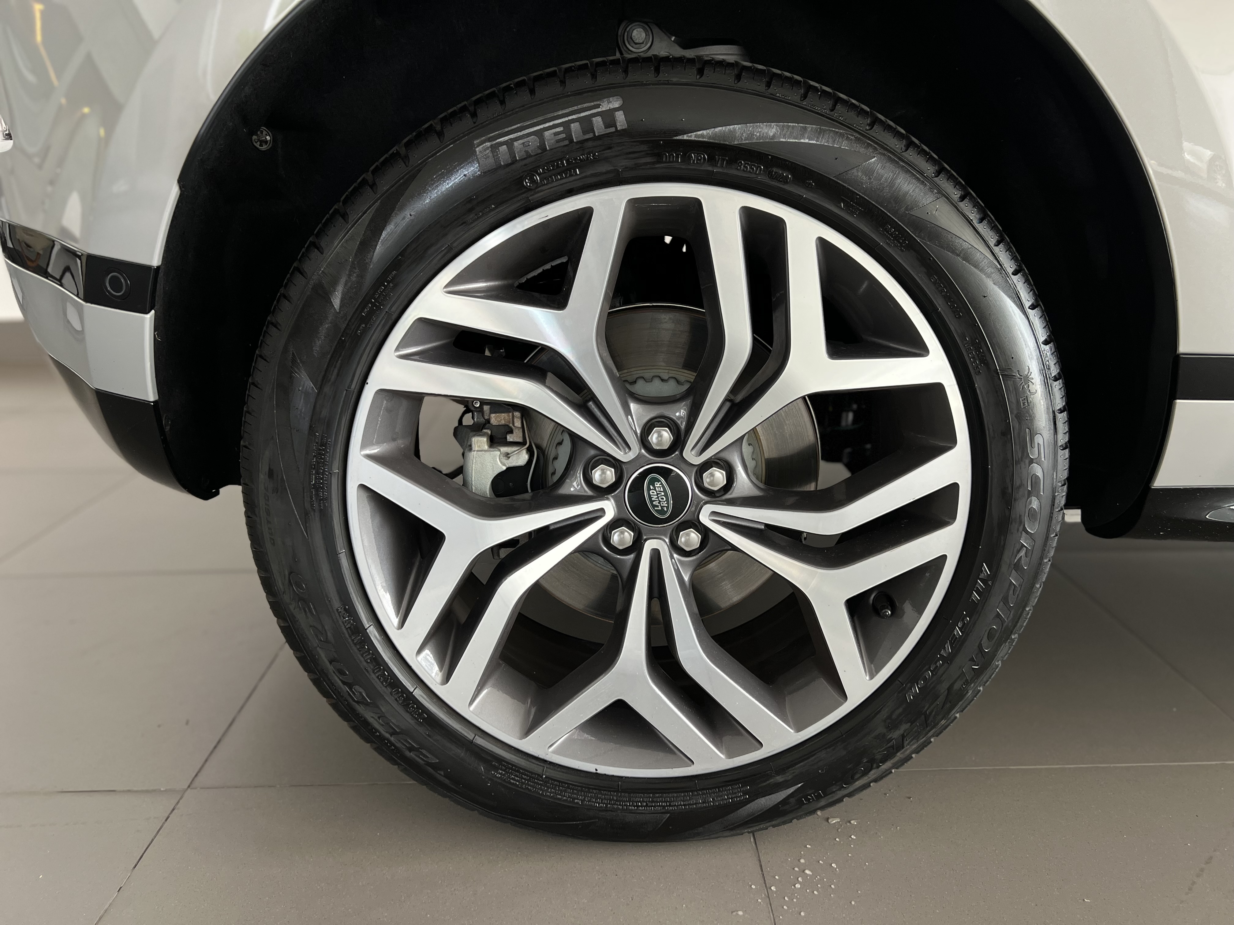 596-438bbdf4-cf95-490a-a95d-51e5e300af4c