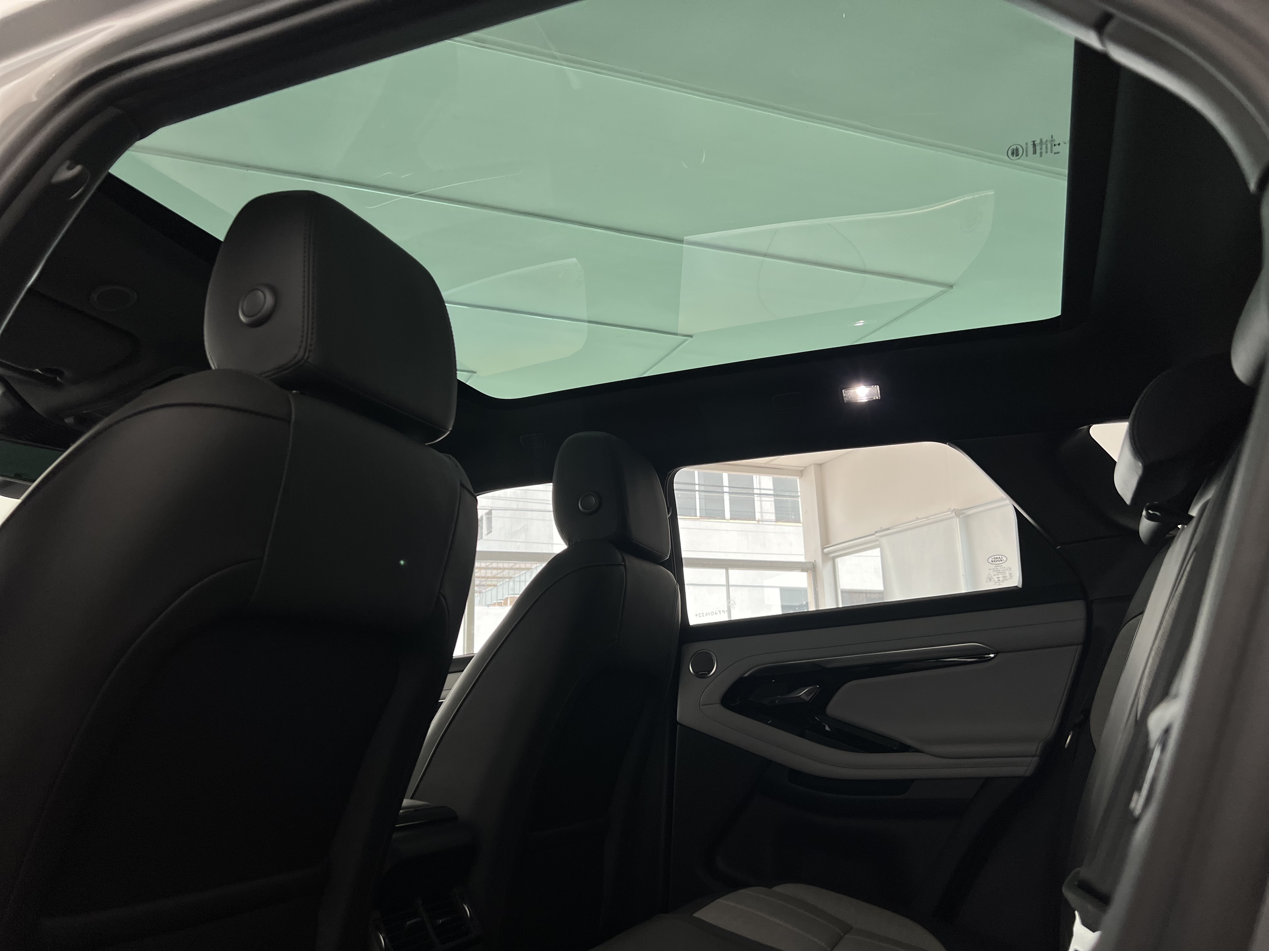 596-438bbdf4-cf95-490a-a95d-51e5e300af4c