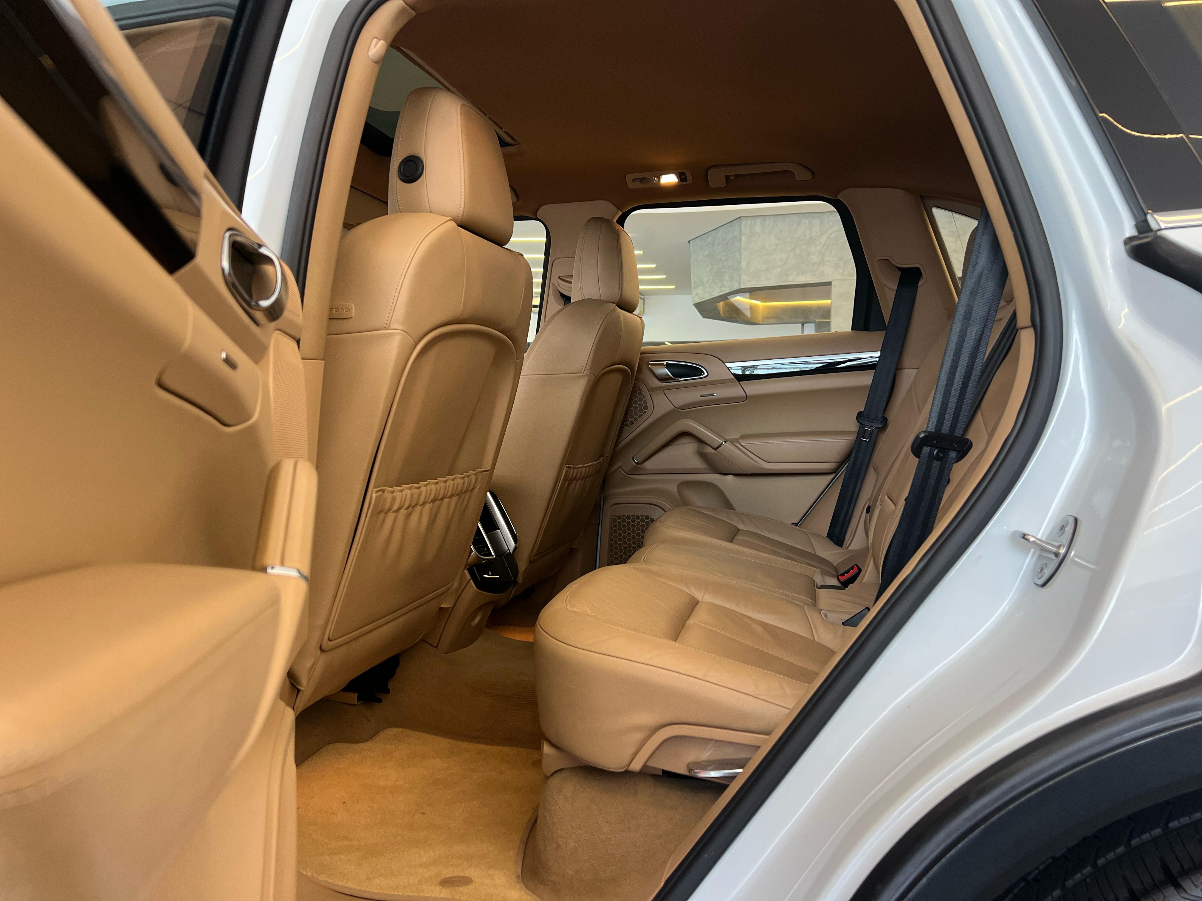 704-5030dc6f-8224-4a75-a19b-60b01974f6f5