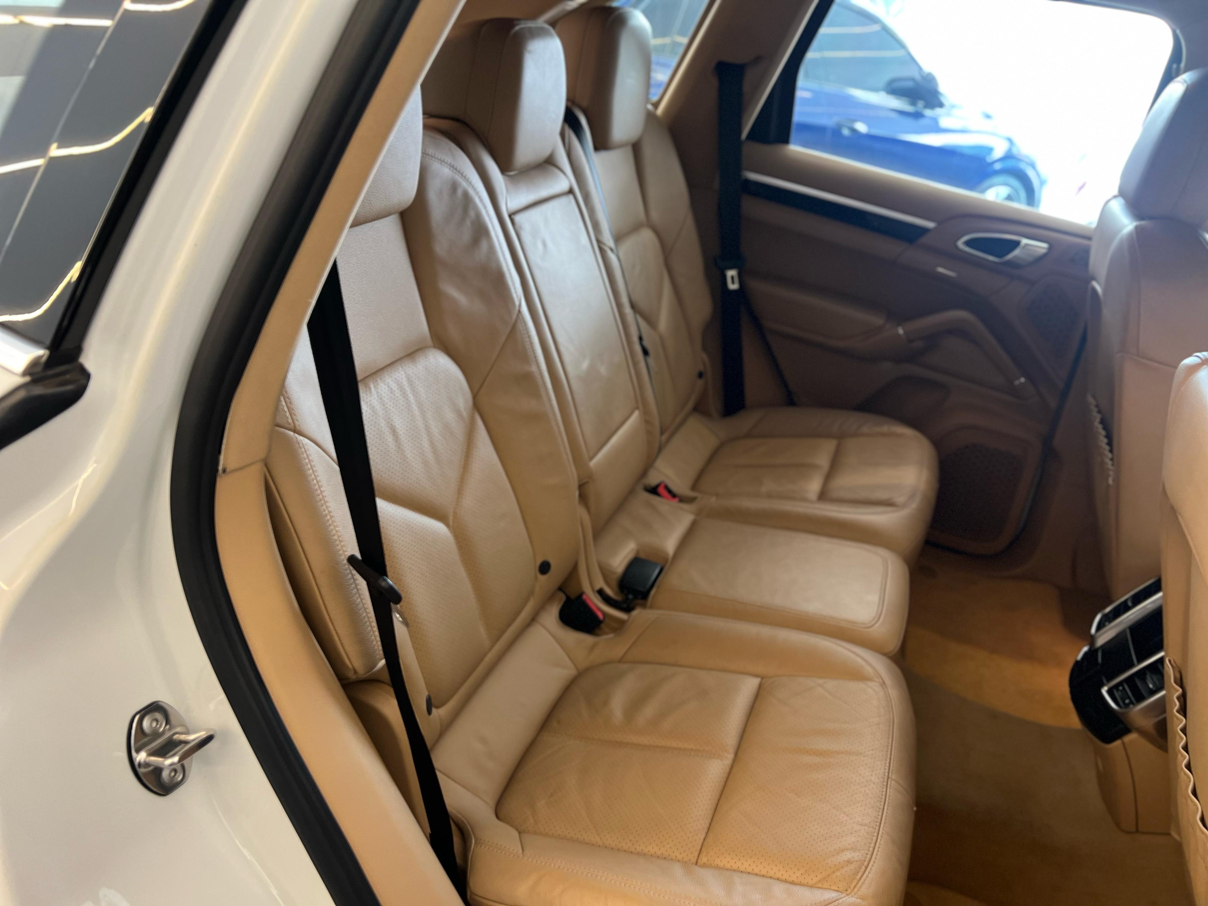 704-5030dc6f-8224-4a75-a19b-60b01974f6f5