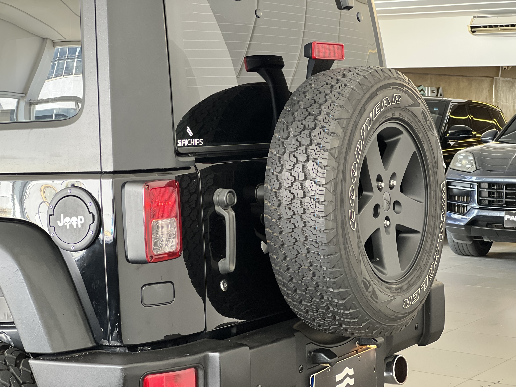 714-521a8865-d78c-4353-811f-53ad47fae02f