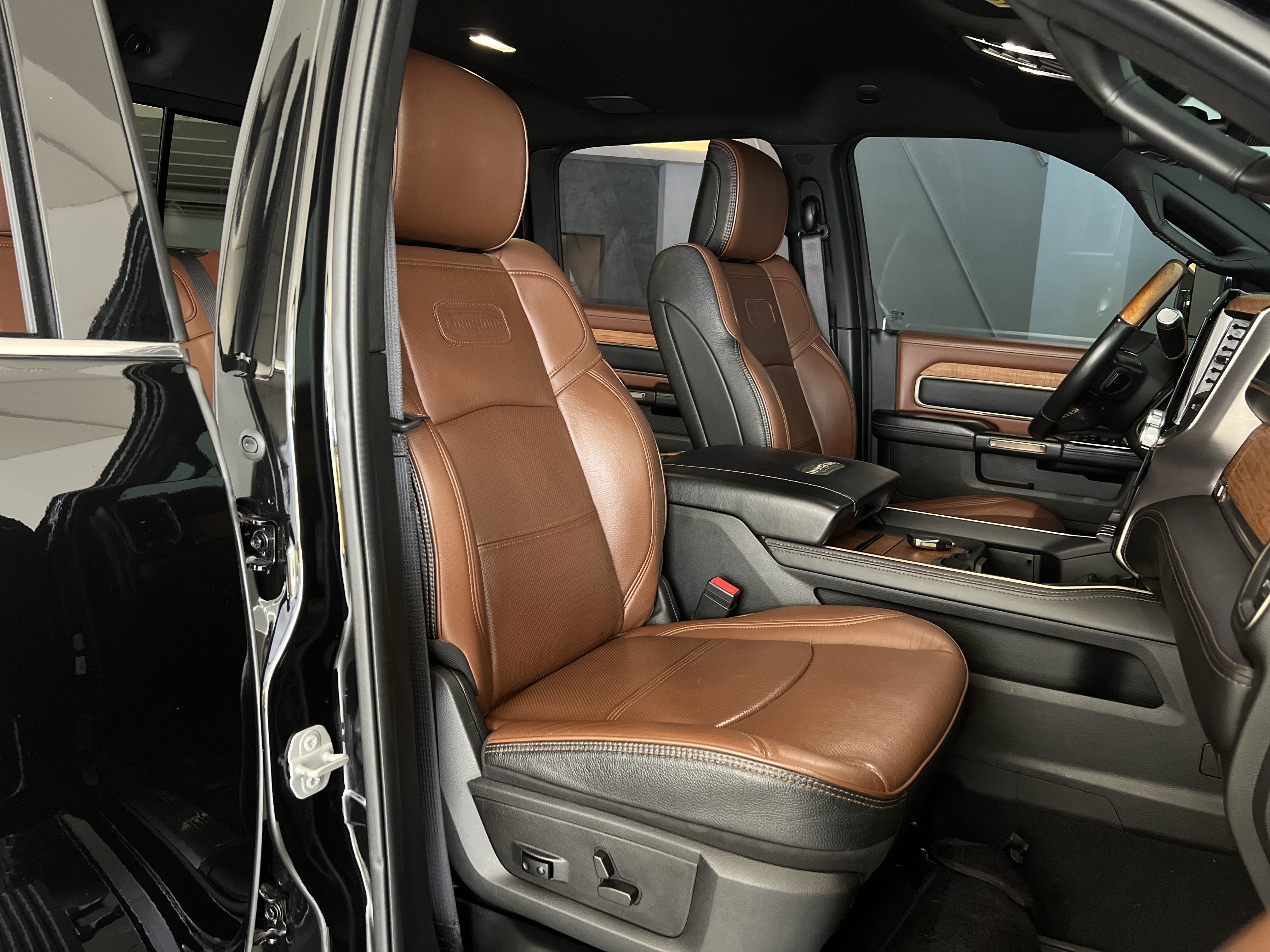 670-5598df78-e76b-4df9-ba04-b56c5324517e