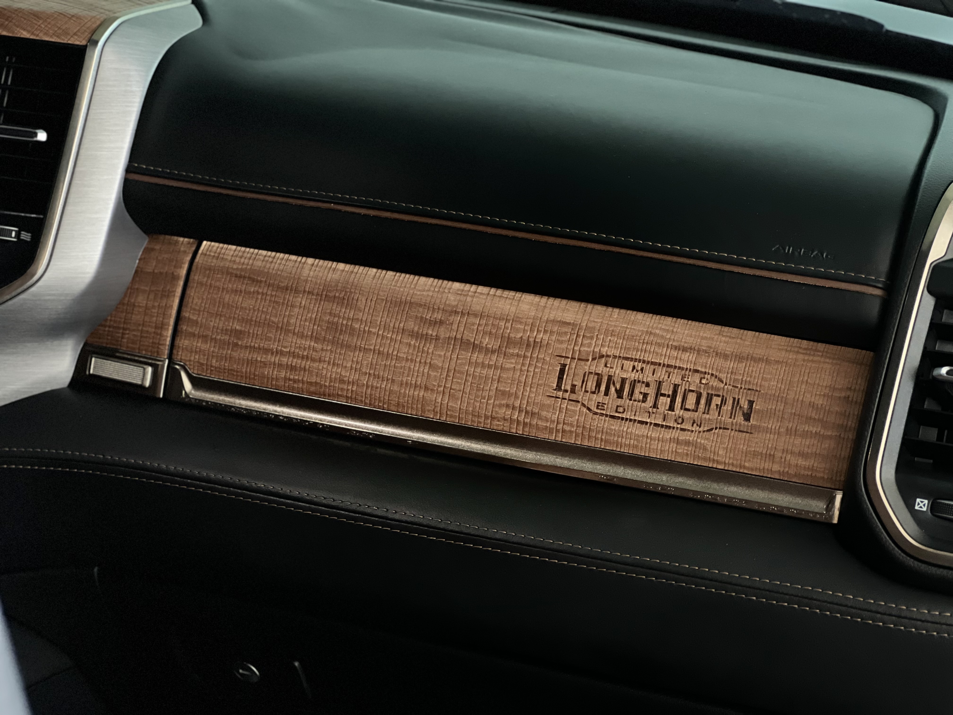 670-5598df78-e76b-4df9-ba04-b56c5324517e