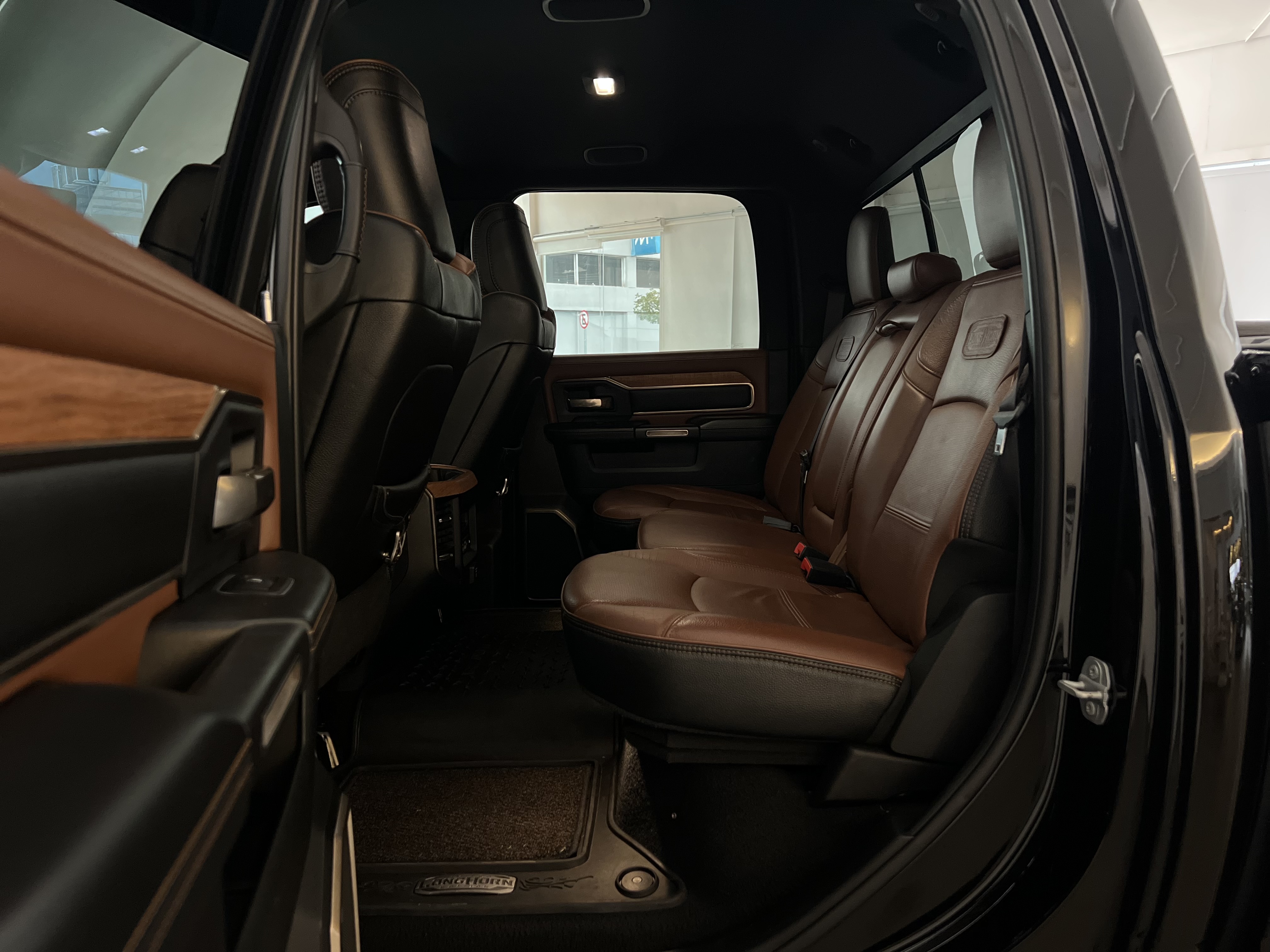 670-5598df78-e76b-4df9-ba04-b56c5324517e