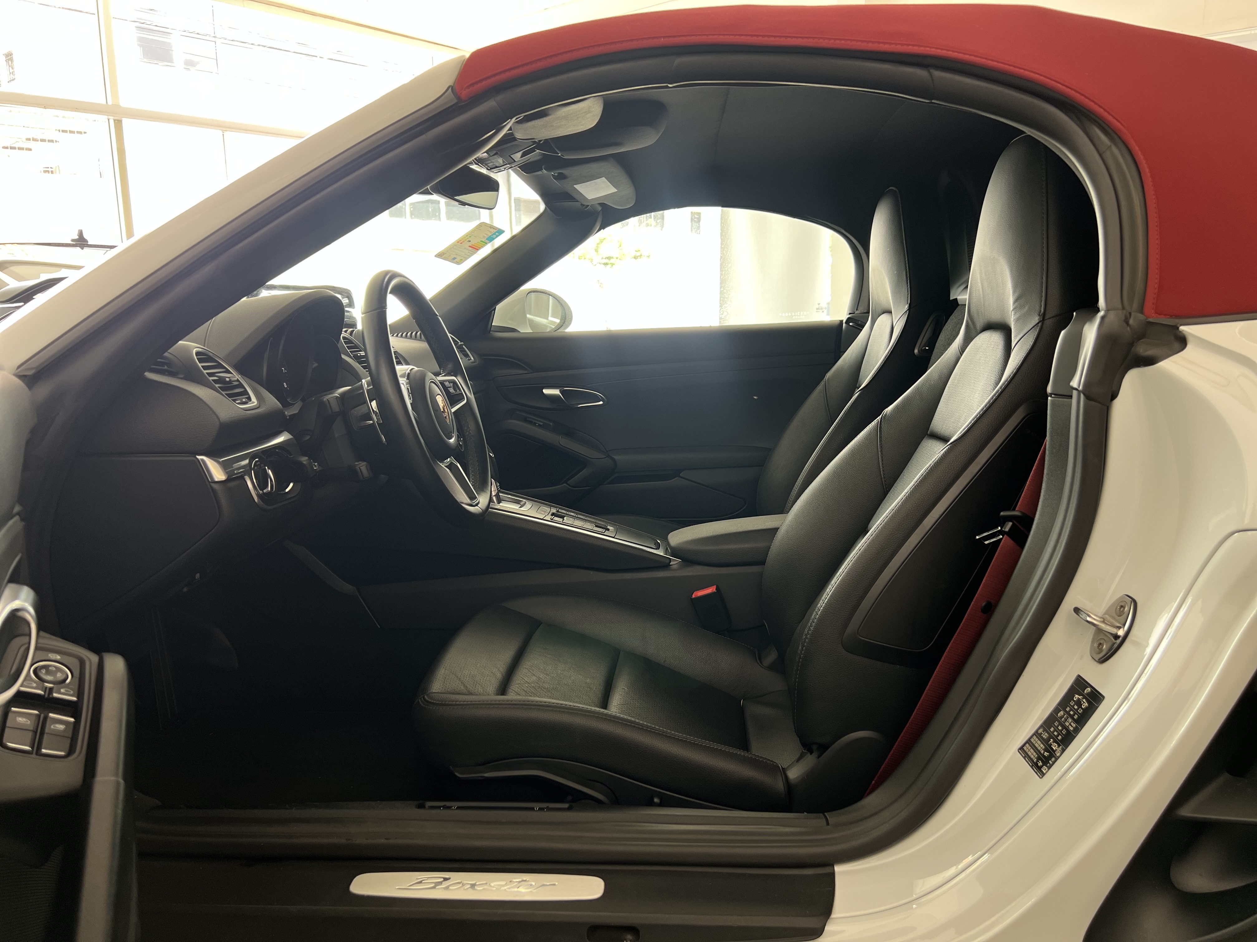 694-94d665bf-fde9-4375-bf26-6c8b3ba35634