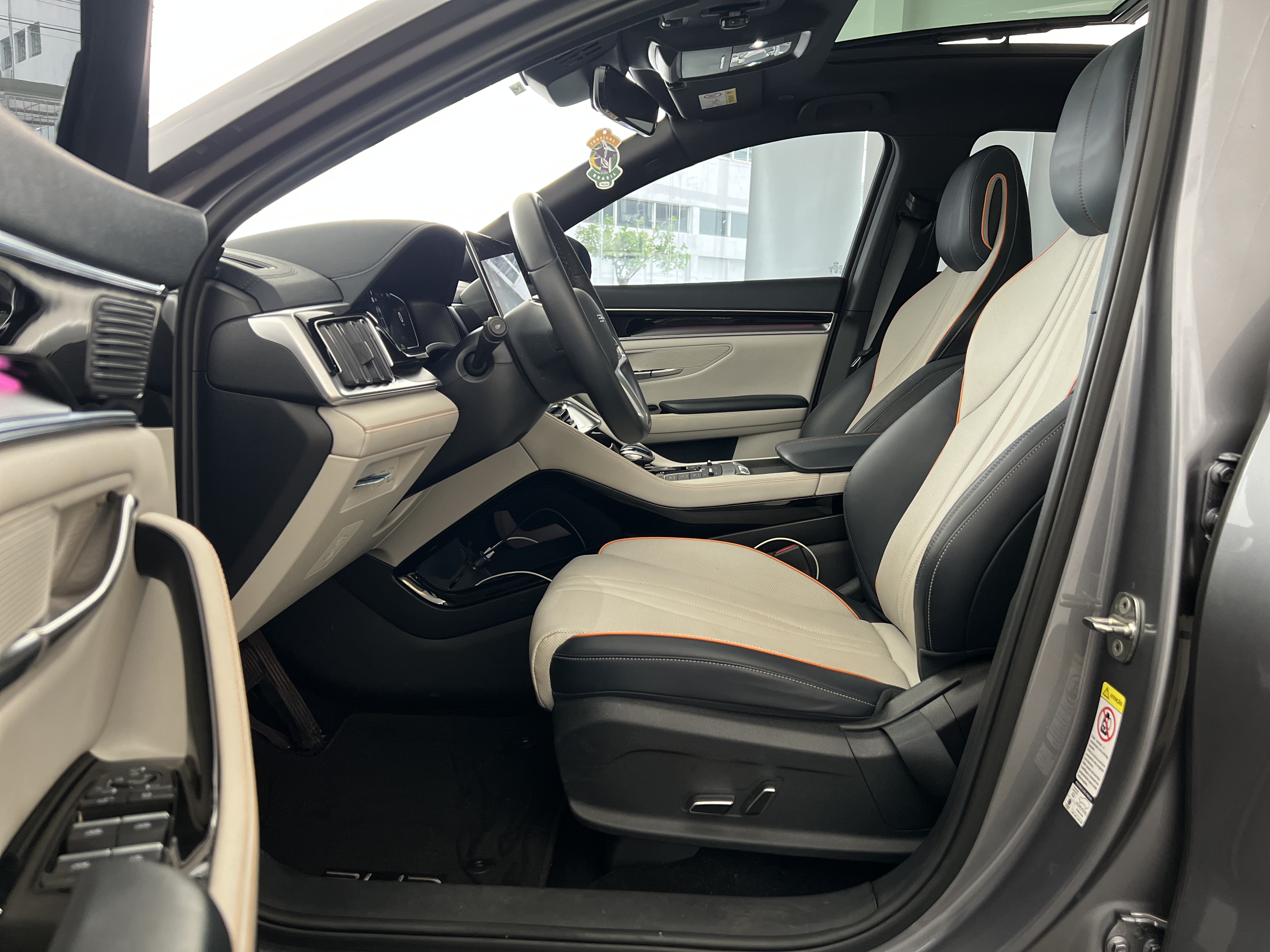 691-a4d3168a-f6e9-422f-907a-216c07394b03