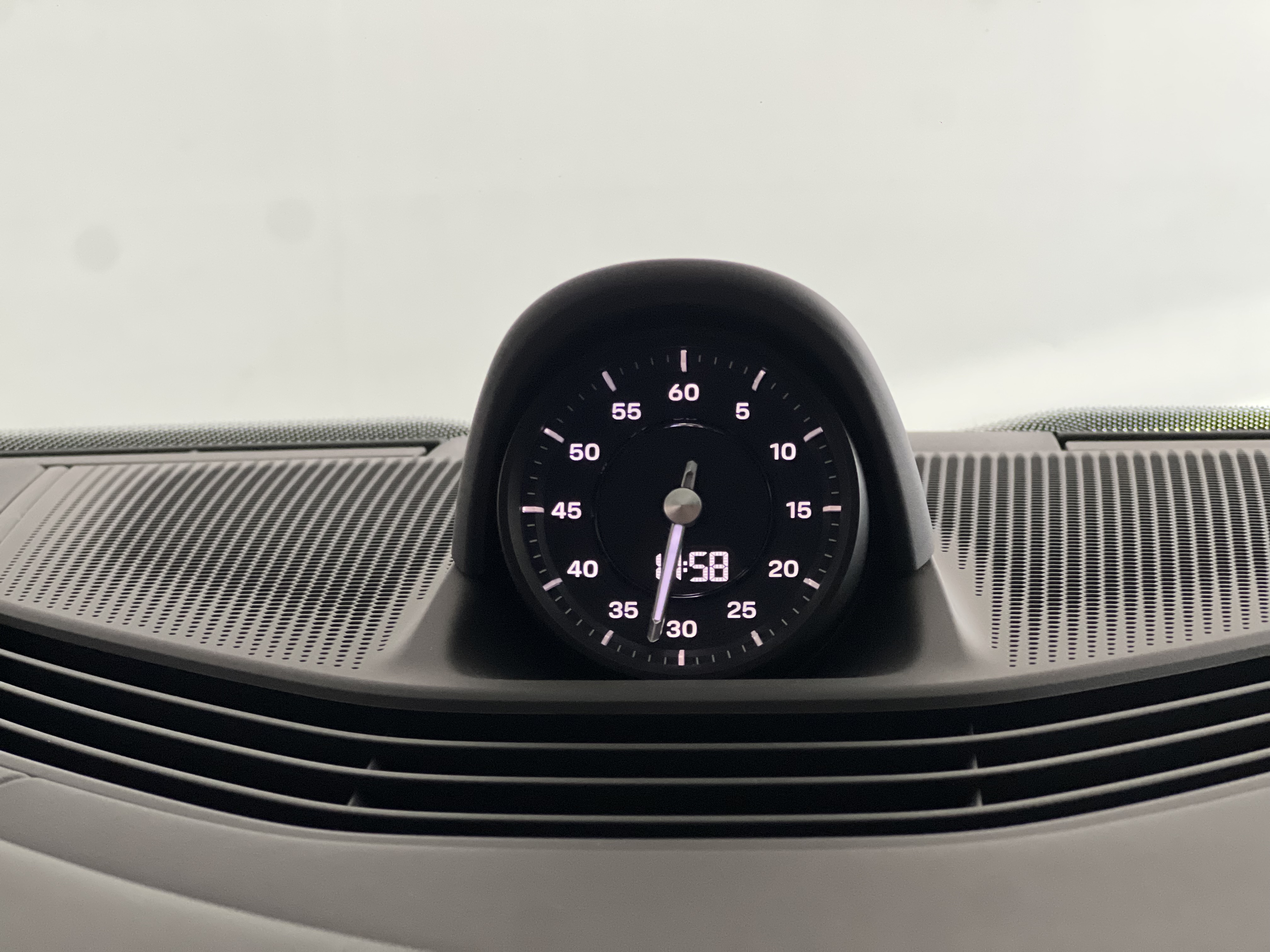 617-b9984073-39f3-4941-b78a-844f59472904