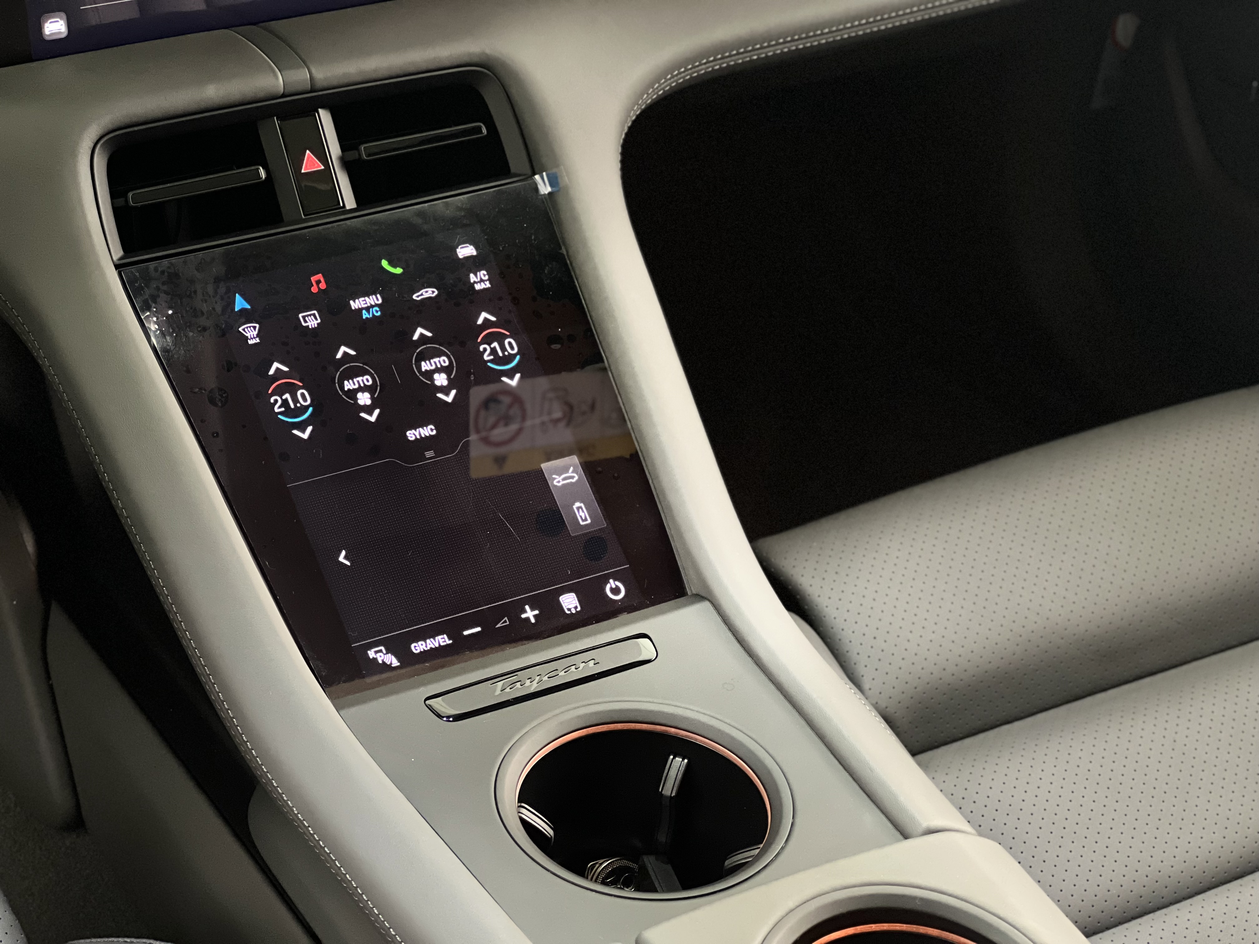 617-b9984073-39f3-4941-b78a-844f59472904