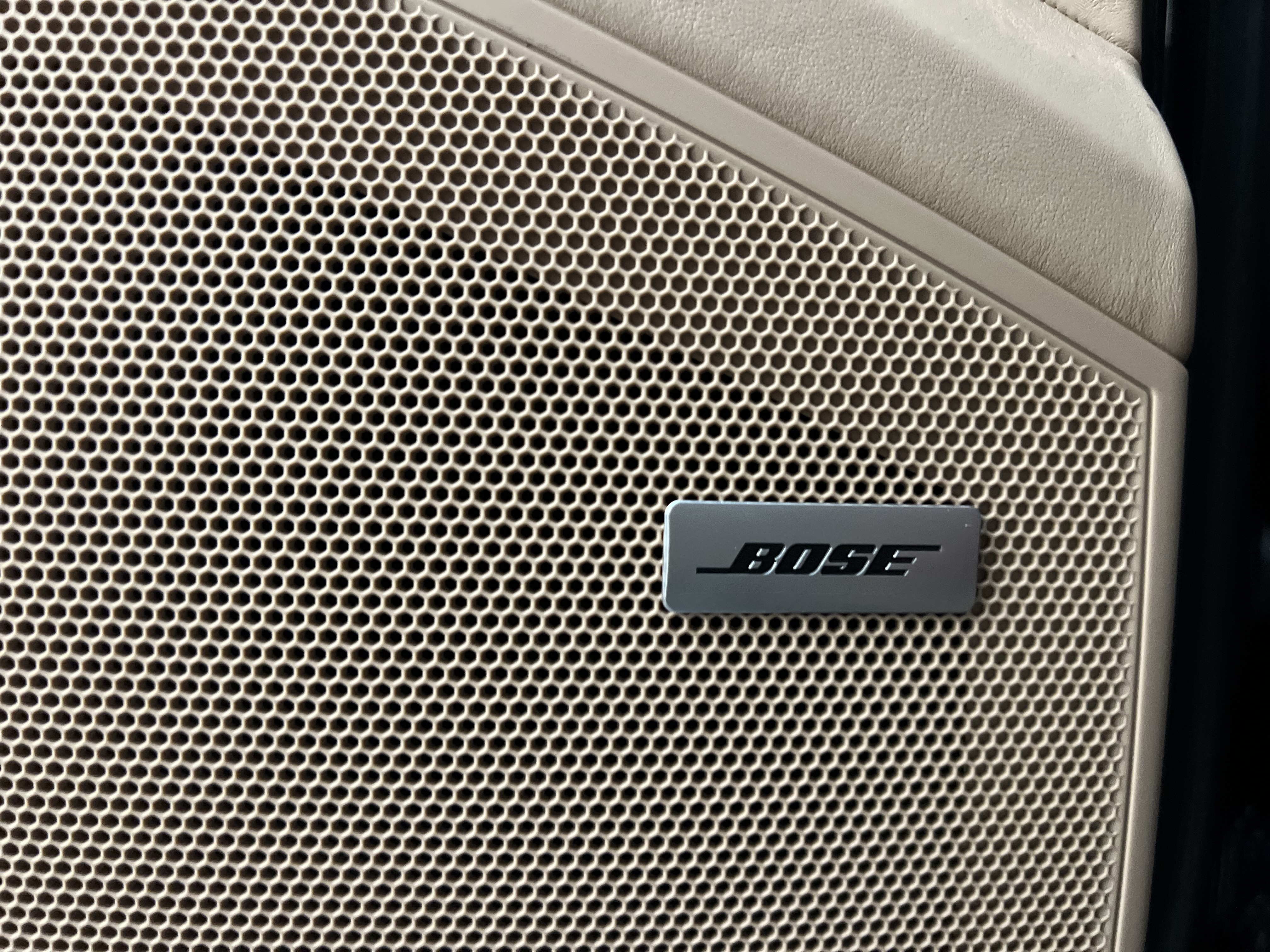 705-e8b4e781-6e9b-4430-b0a6-0e104fb6e025