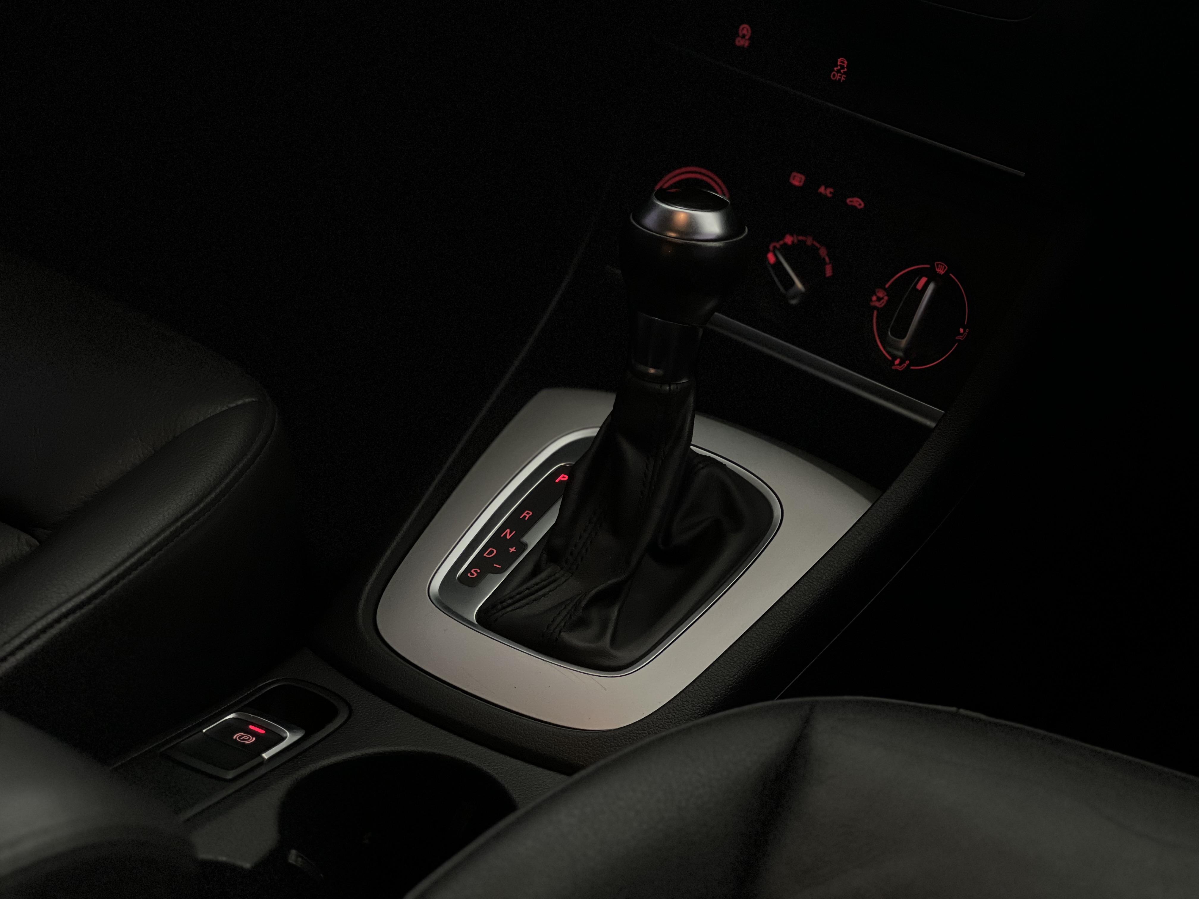 772-f1099bb8-3a1c-4d06-bdca-065ffea128ee